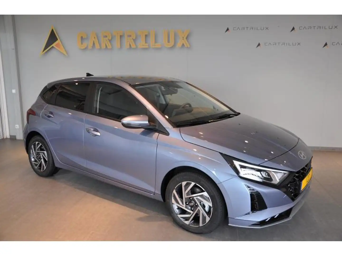 Hyundai i20 TECHNO 100 AUTO7 Bleu - 1