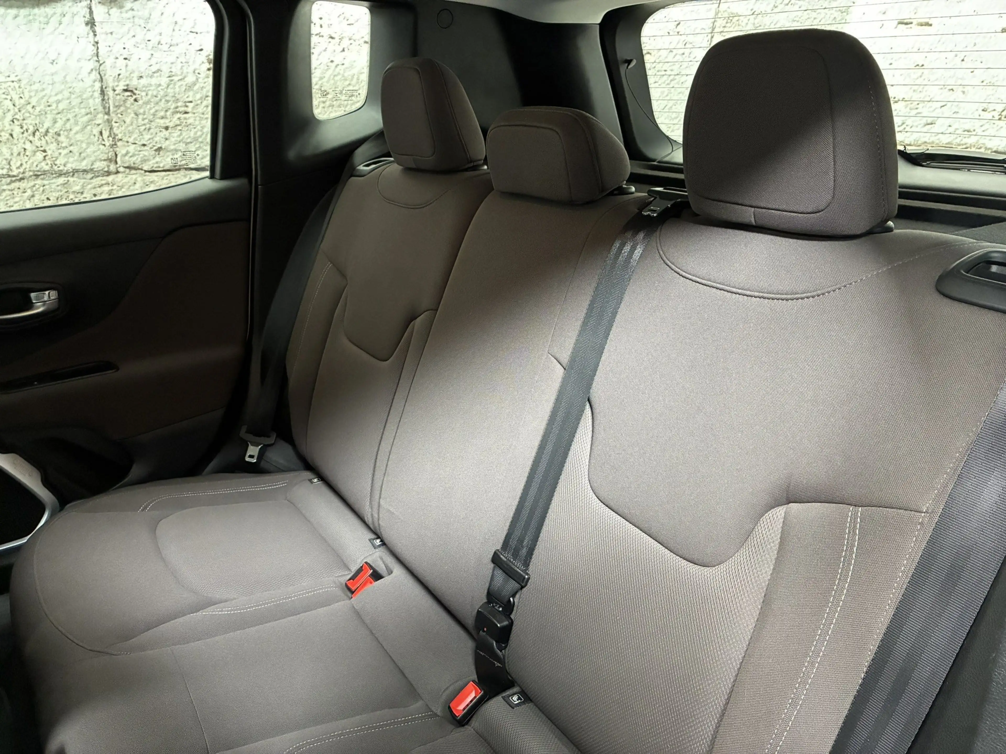 Jeep Renegade 2,0 AWD Multijet II 120 Night Eagle — photo 9
