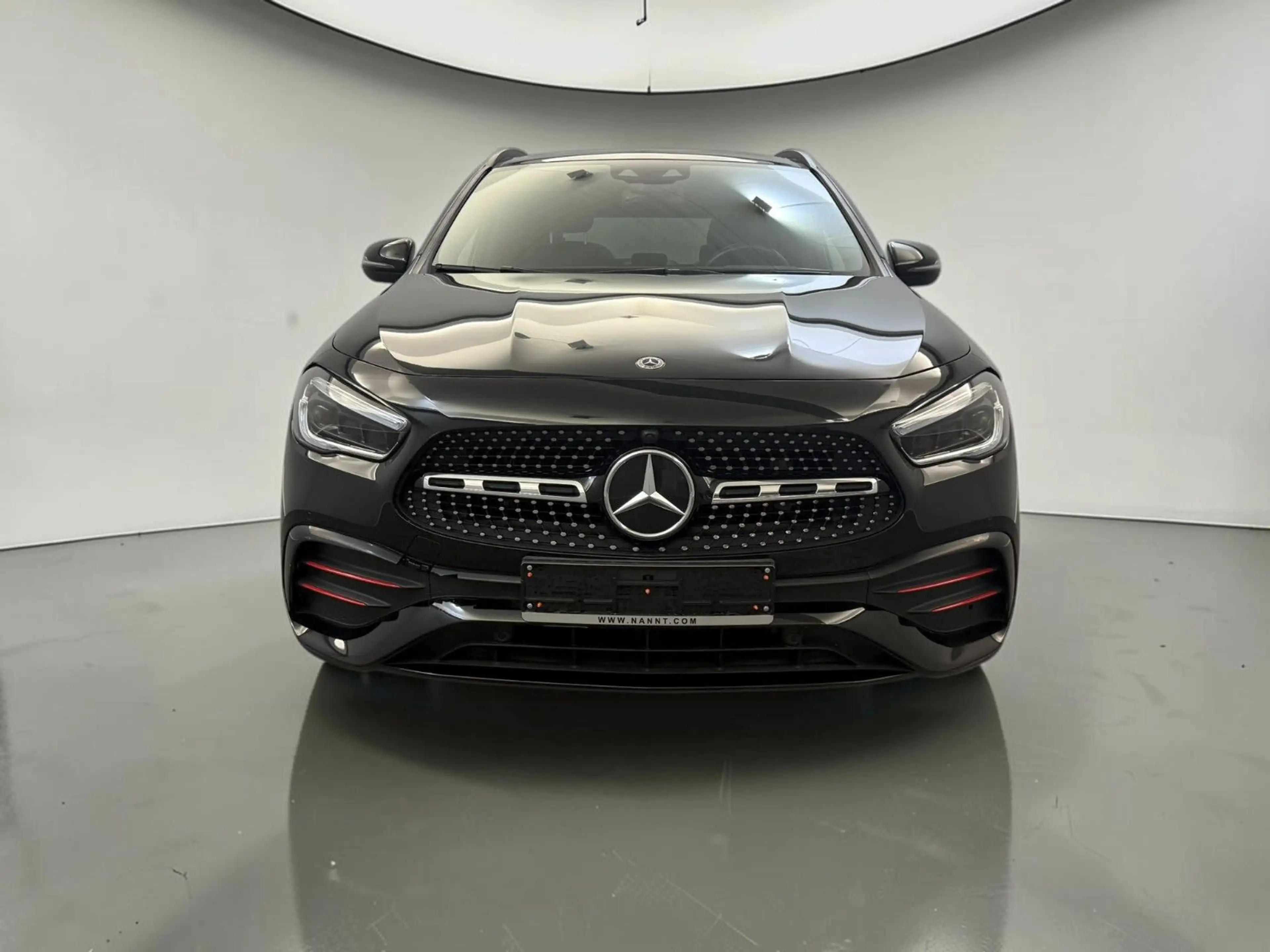 Mercedes-Benz GLA 250 4M AMG EDITION 1*PANO*HEAD-UP*BEAM — photo 2