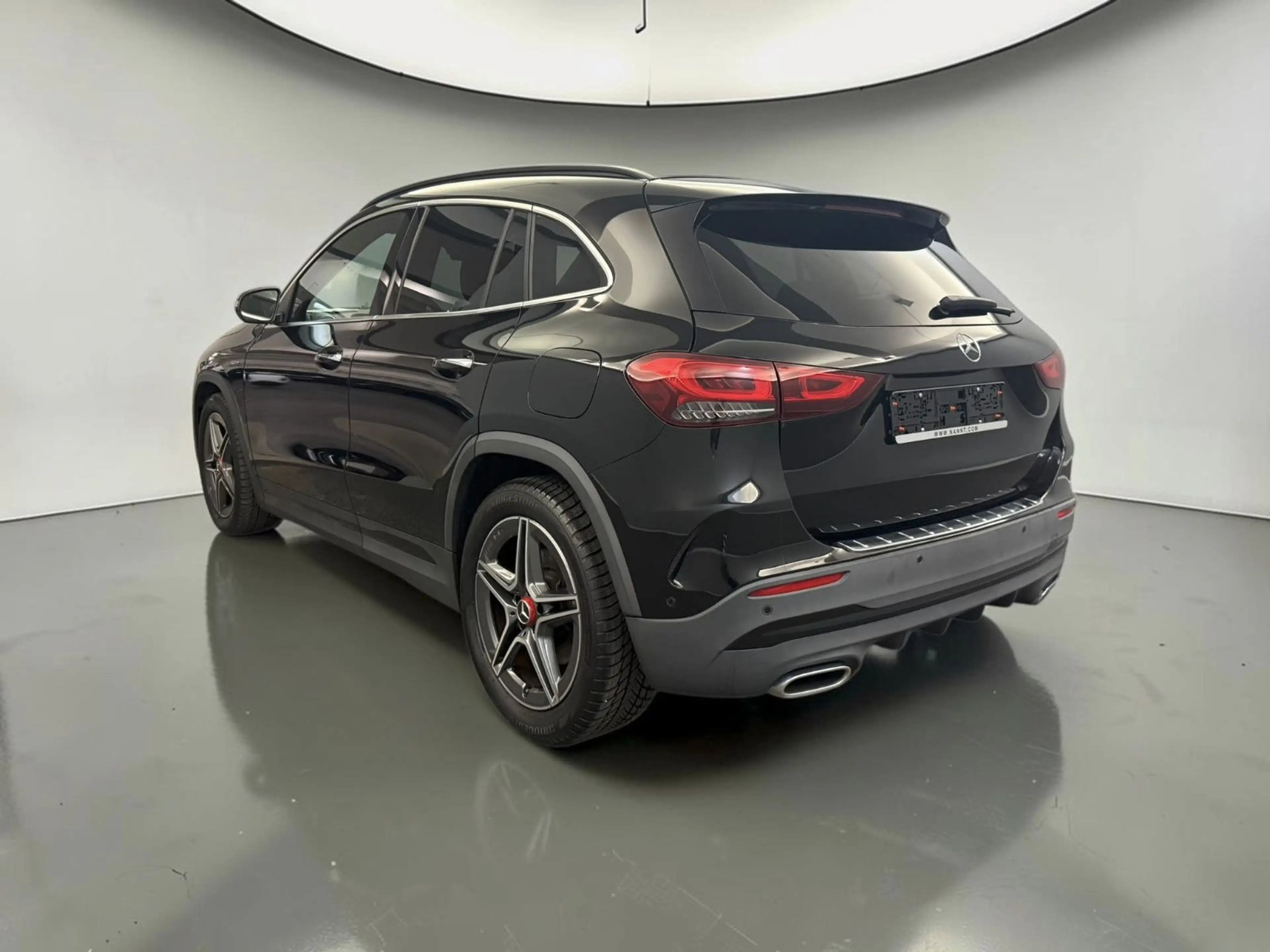 Mercedes-Benz GLA 250 4M AMG EDITION 1*PANO*HEAD-UP*BEAM — photo 5