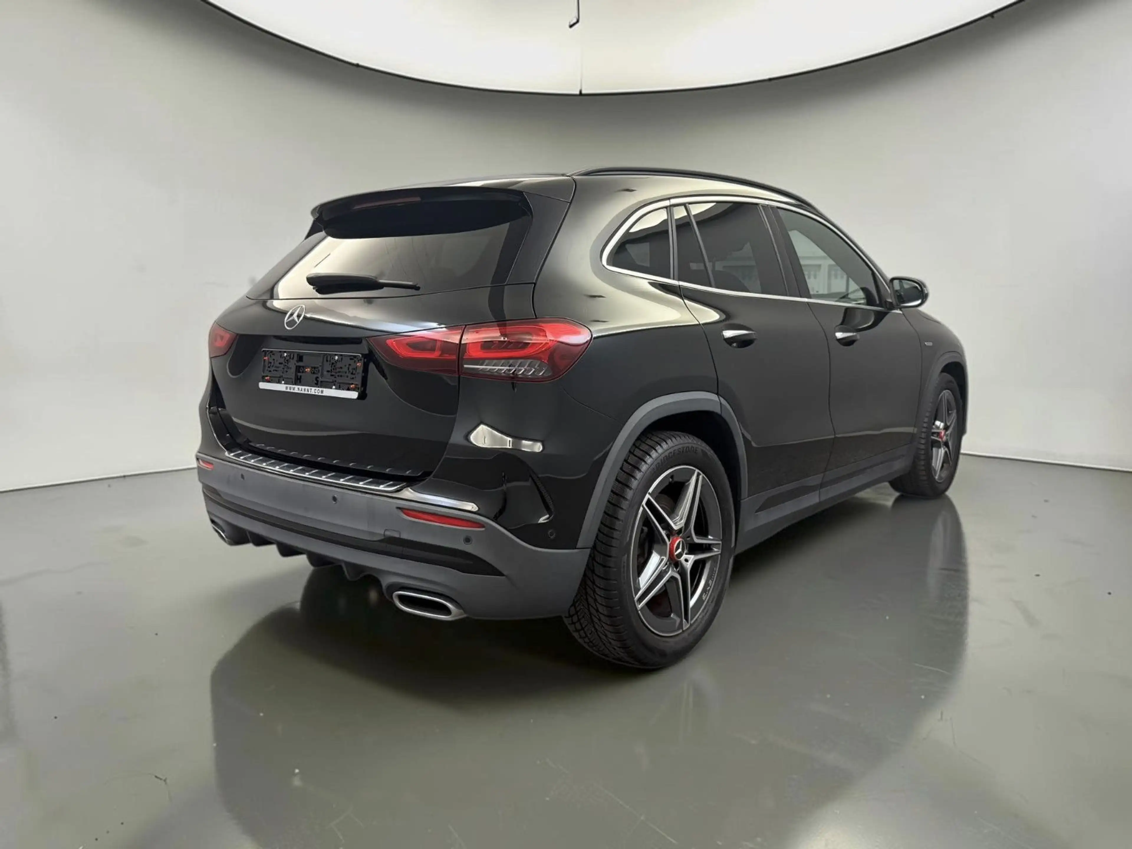 Mercedes-Benz GLA 250 4M AMG EDITION 1*PANO*HEAD-UP*BEAM — photo 7
