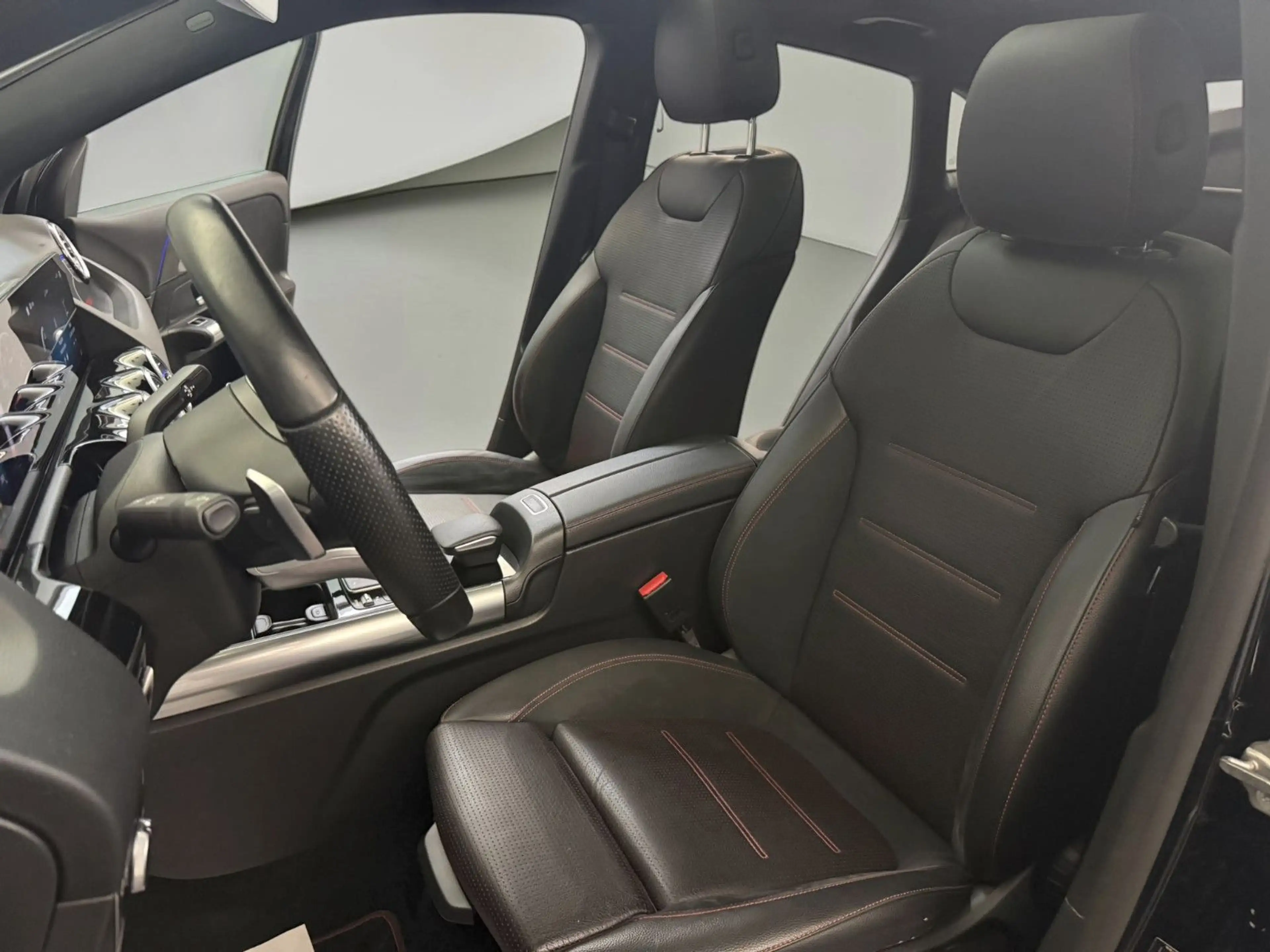 Mercedes-Benz GLA 250 4M AMG EDITION 1*PANO*HEAD-UP*BEAM — photo 9