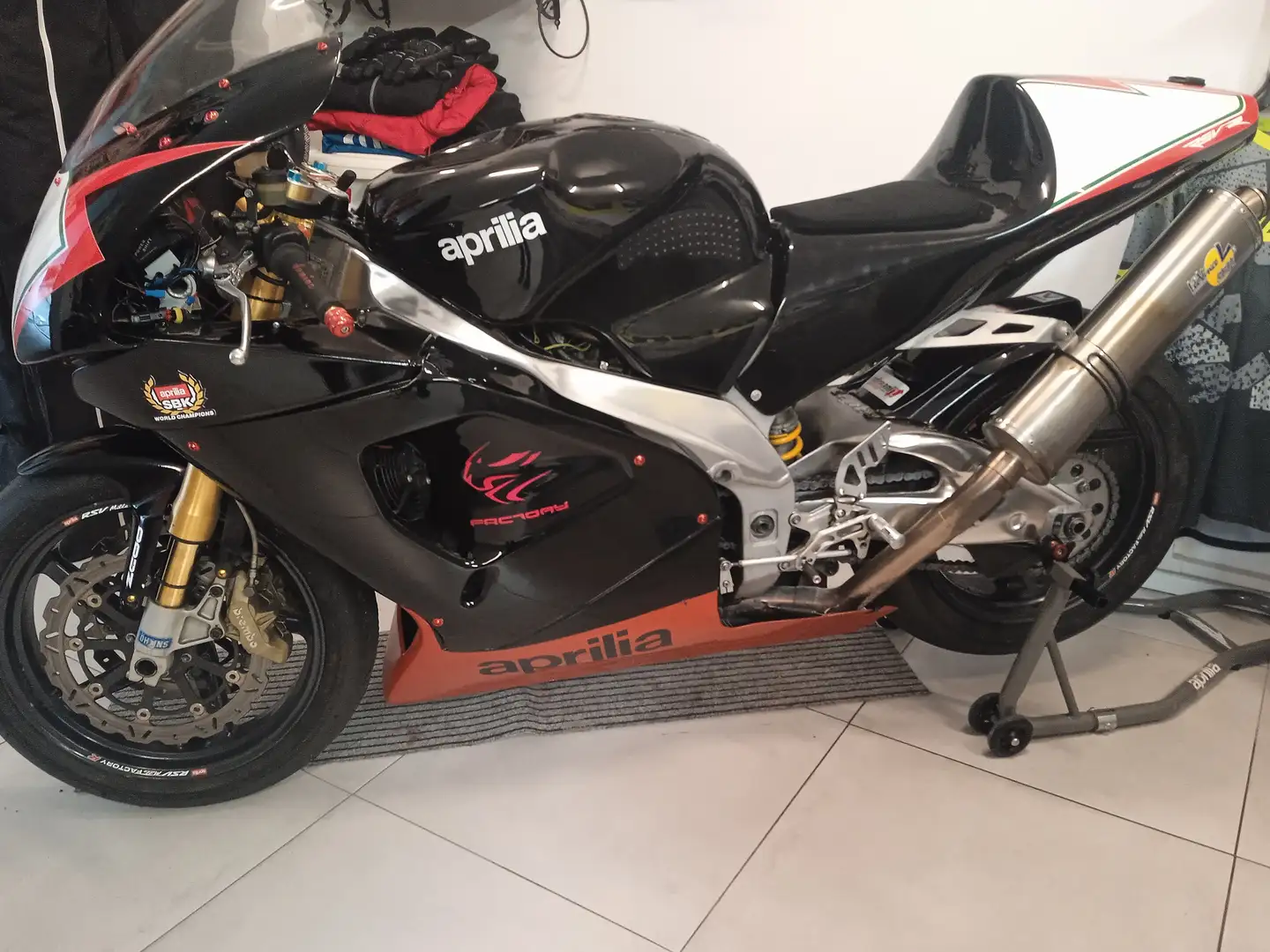 Aprilia RSV 1000 R 2001 Black - 1