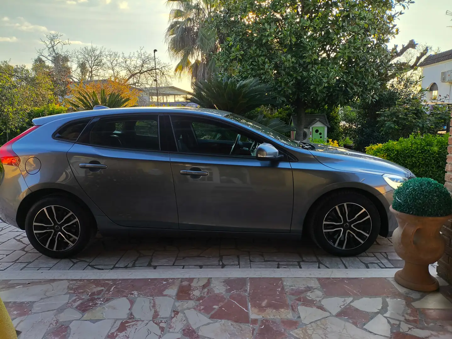 Volvo V40 V40 II 20122.0 d2 Business geartronic my19 - 2