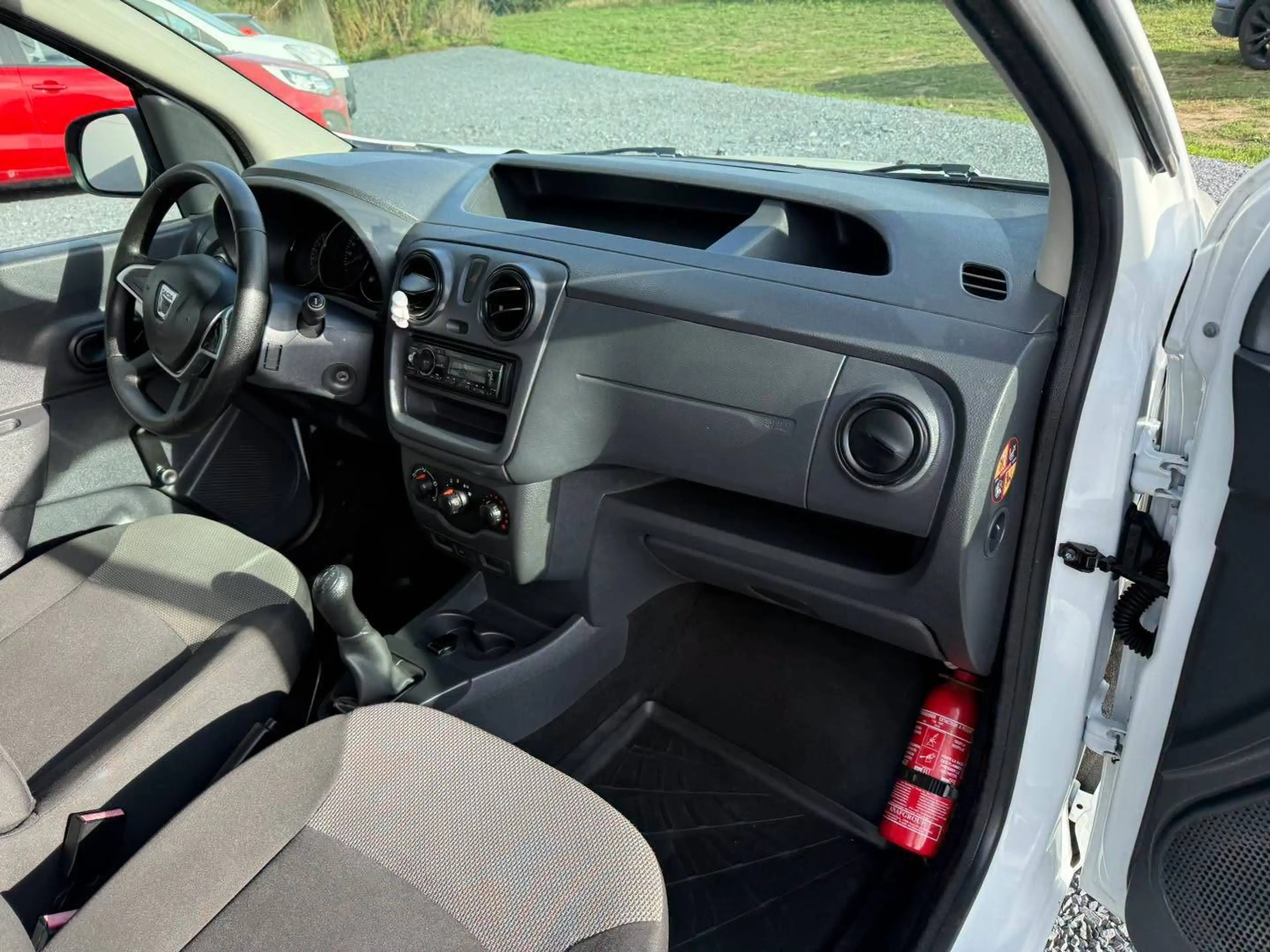 Dacia Dokker 1.5 dCi Work Edition S/S (EU6) — photo 6