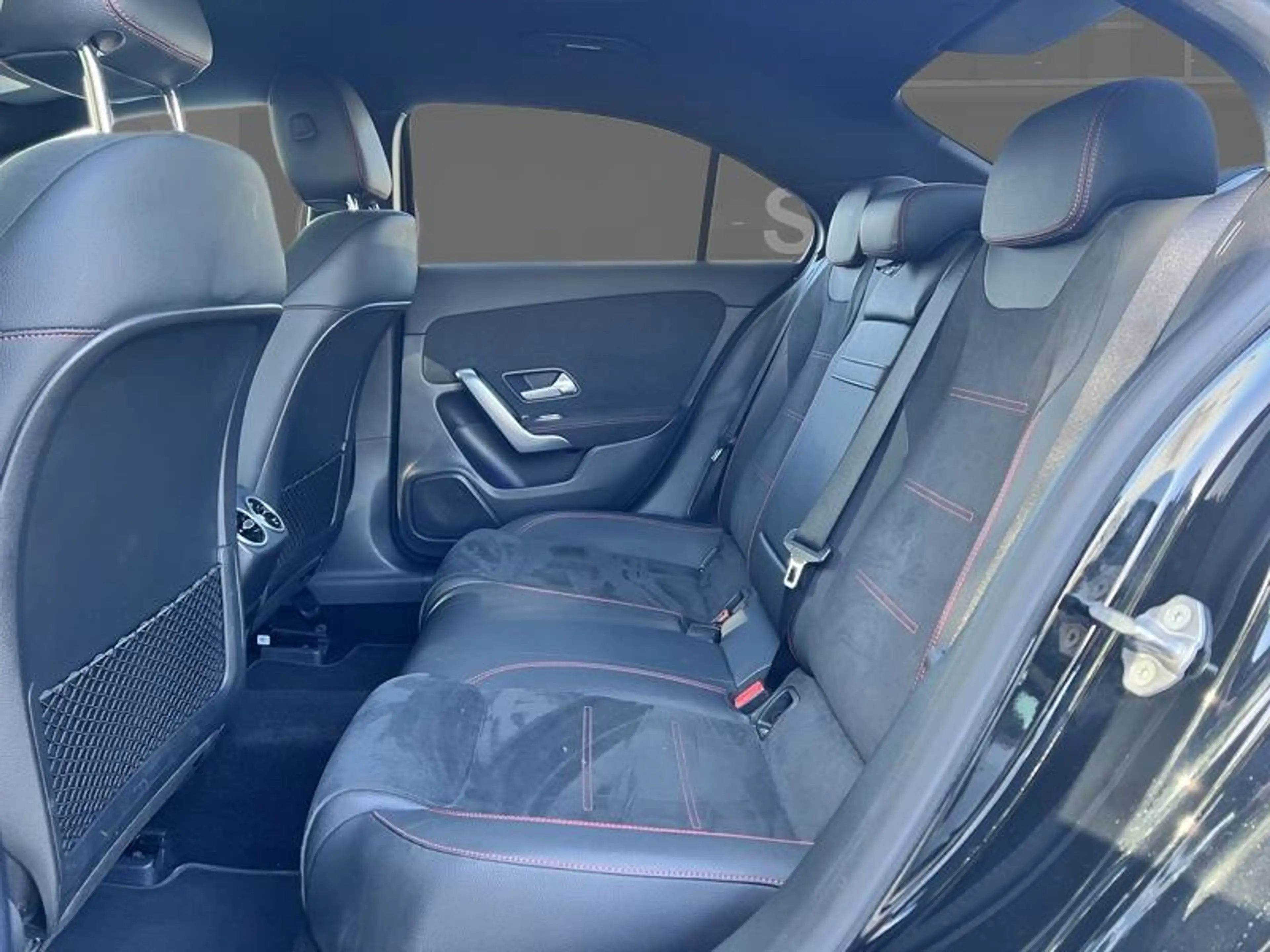 Mercedes-Benz A 250 e Berline AMG Pack — photo 10