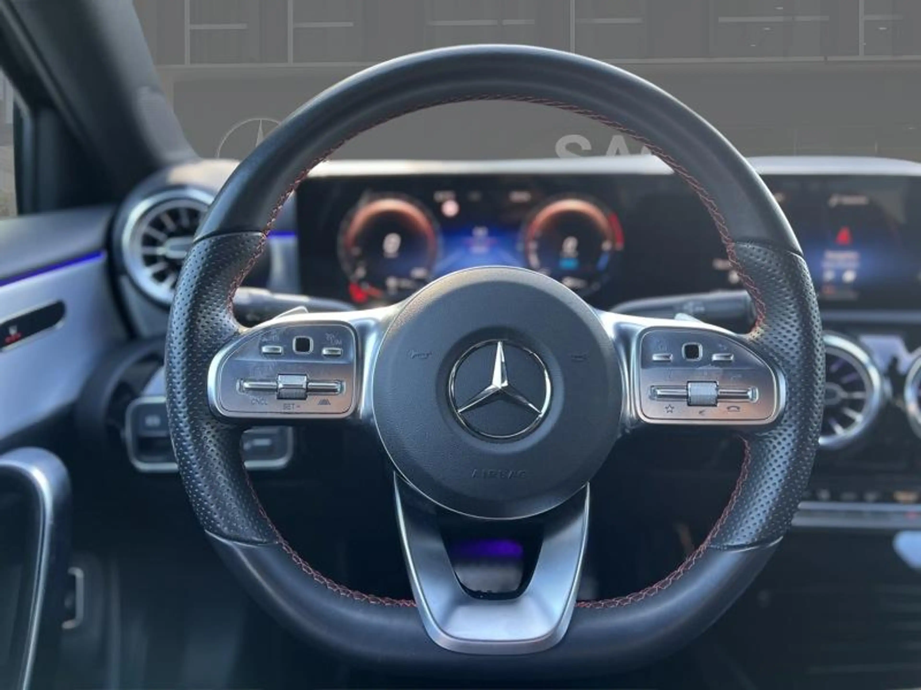 Mercedes-Benz A 250 e Berline AMG Pack — photo 3