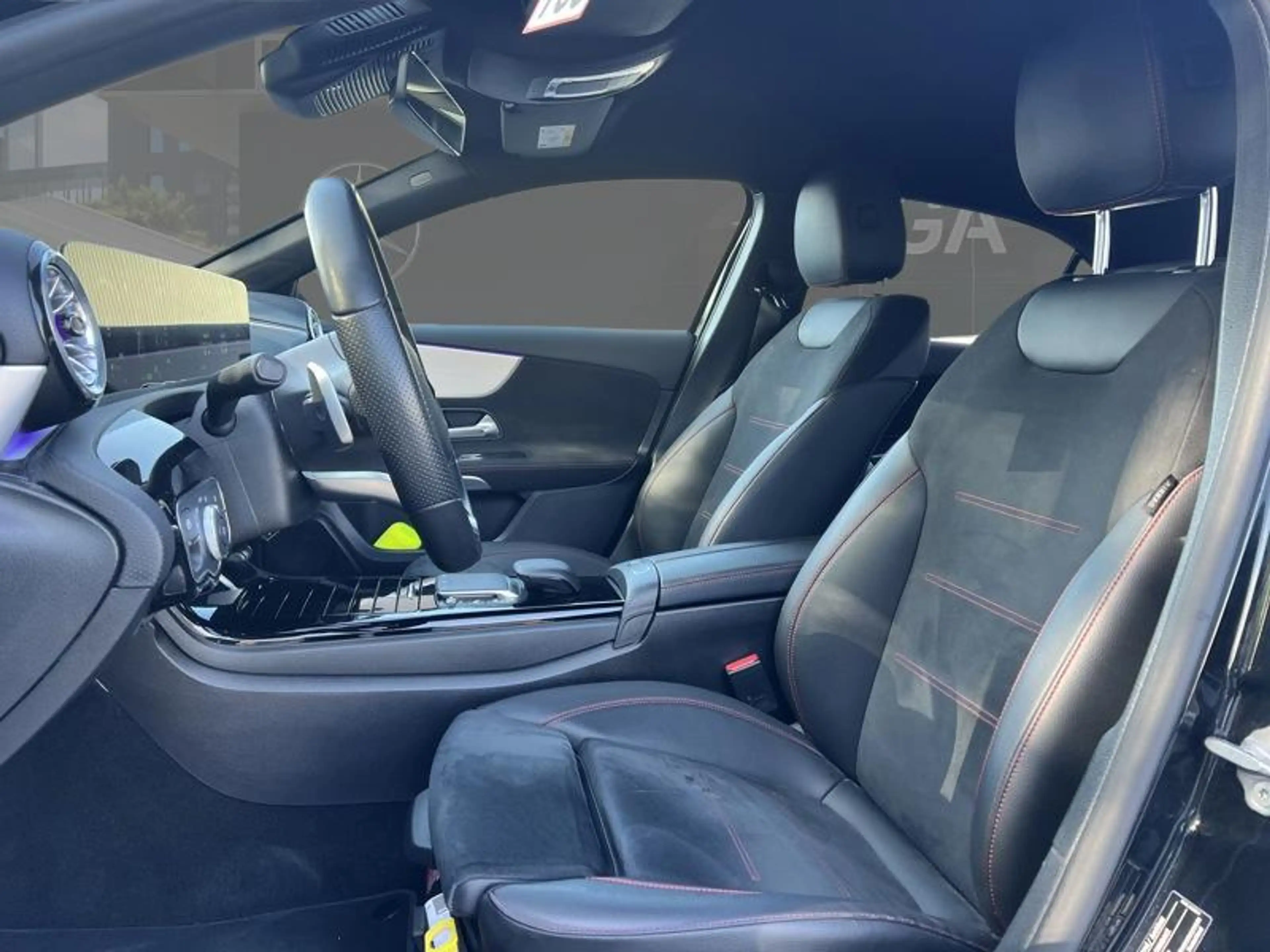 Mercedes-Benz A 250 e Berline AMG Pack — photo 9