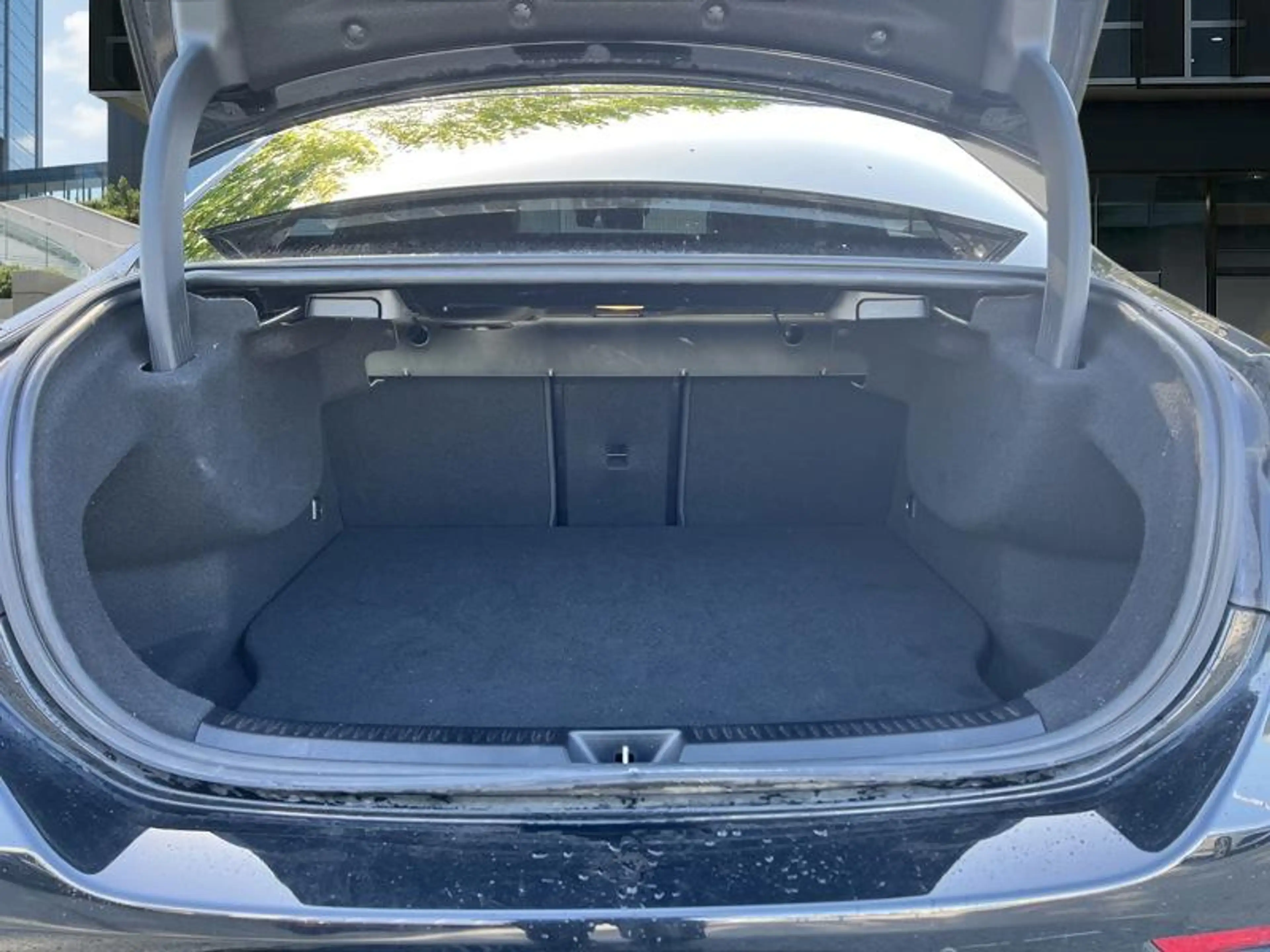 Mercedes-Benz A 250 e Berline AMG Pack — photo 15