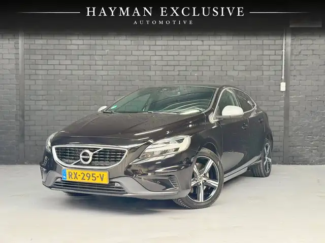 Volvo V40 2.0 T4 Business Sport | R-Design | Pano | Virtual