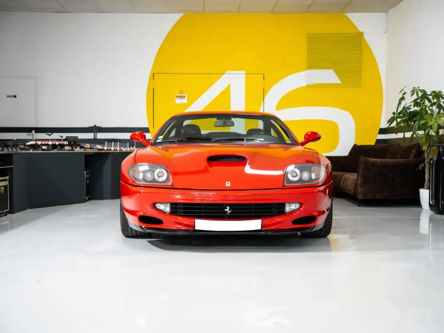 Ferrari 550 Rot - 1