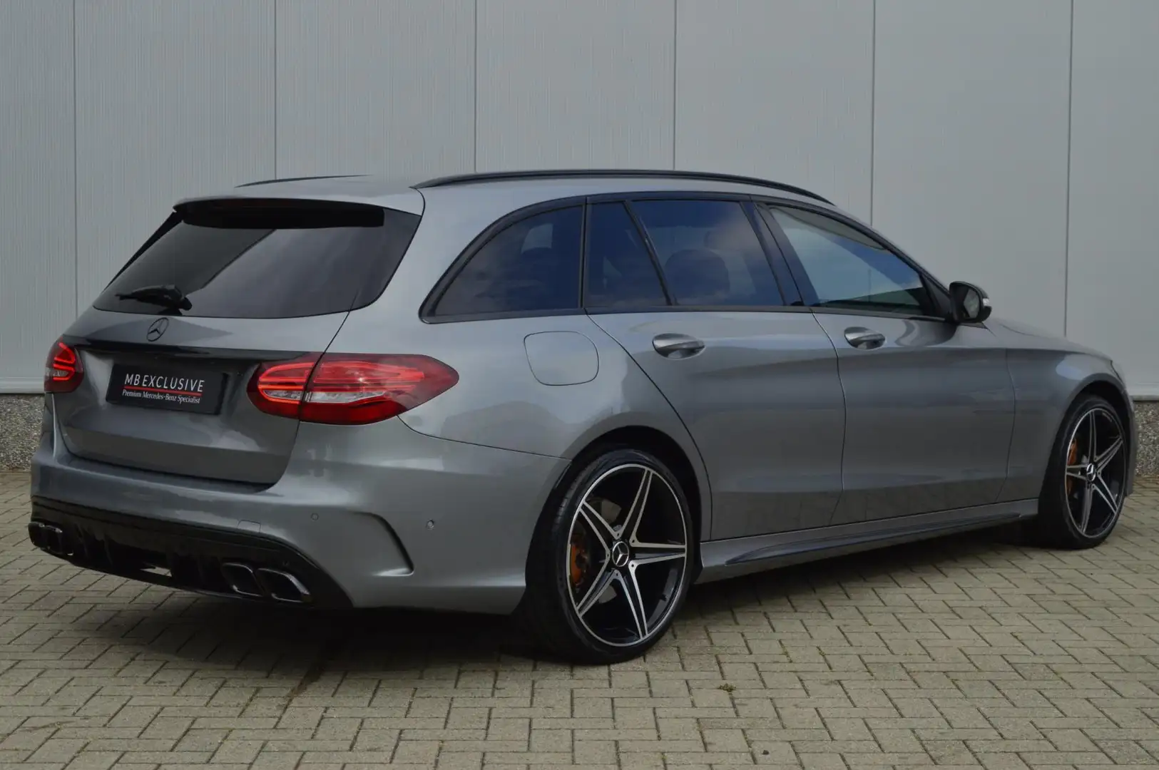 Mercedes-Benz C 180 Estate AMG C63s Night Edition1 H6 2014 Gris - 2