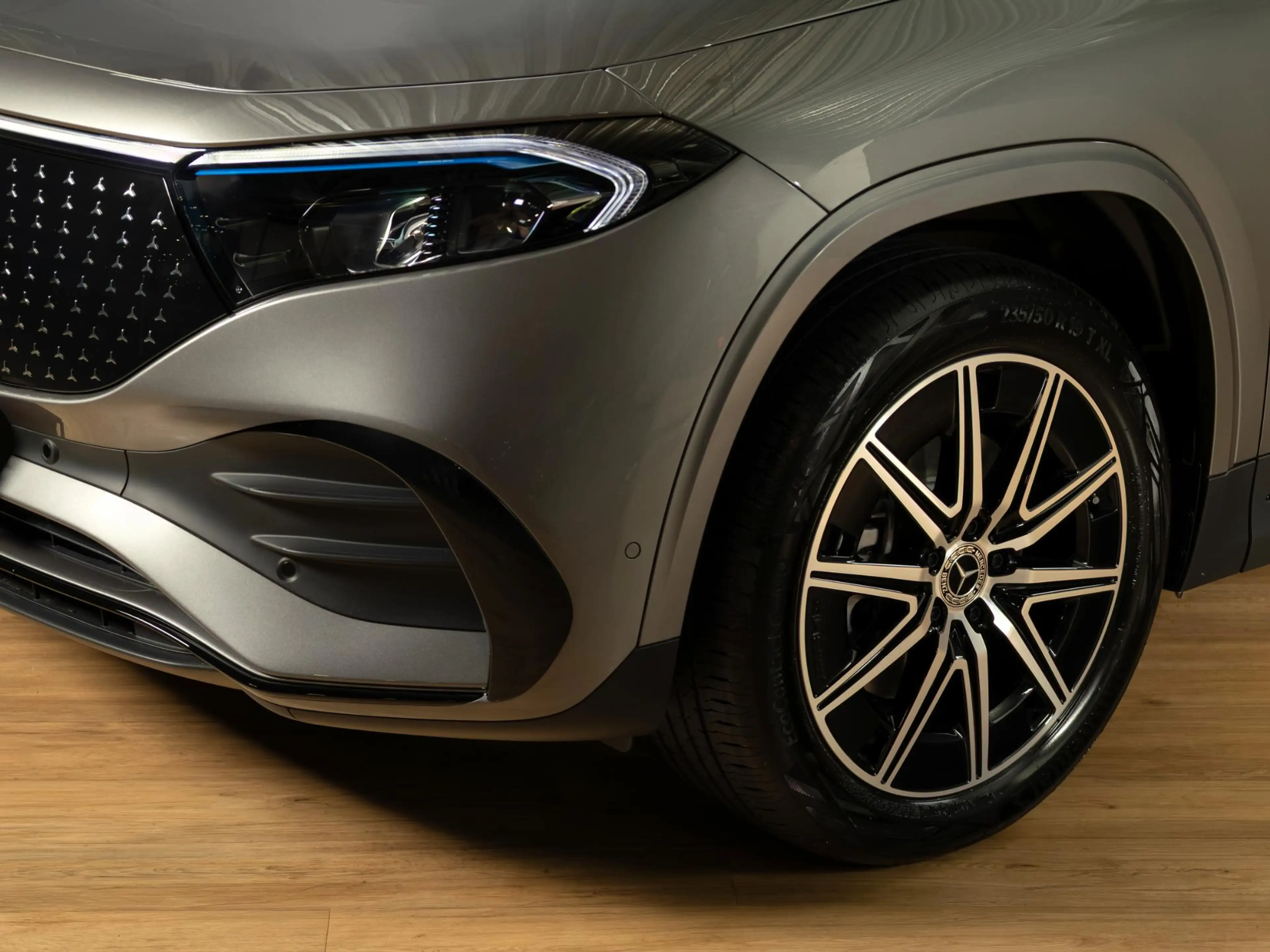 Mercedes-Benz EQA 250 250+ Business Solution AMG 71 kWh | Panorama dak | — photo 6