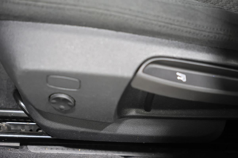 BMW 116 D - BVA LED - GPS - VIRTUAL — photo 15