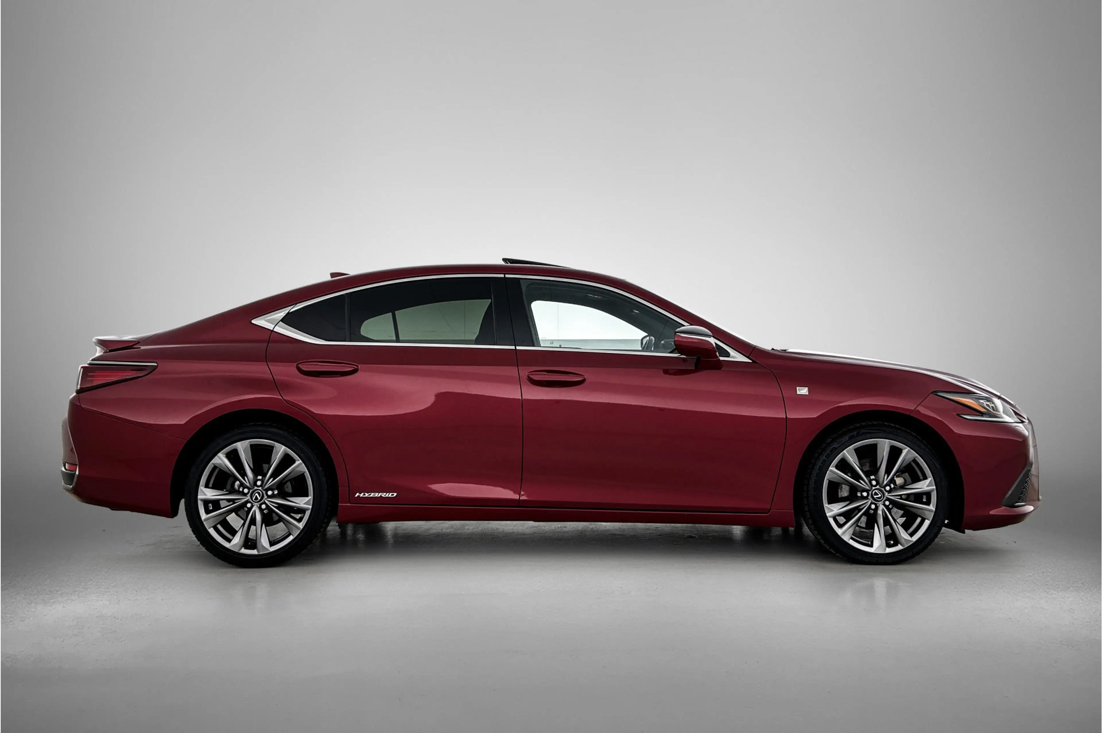 Lexus ES 300 300h F Sport Line | Sportief uitgevoerd | — photo 13