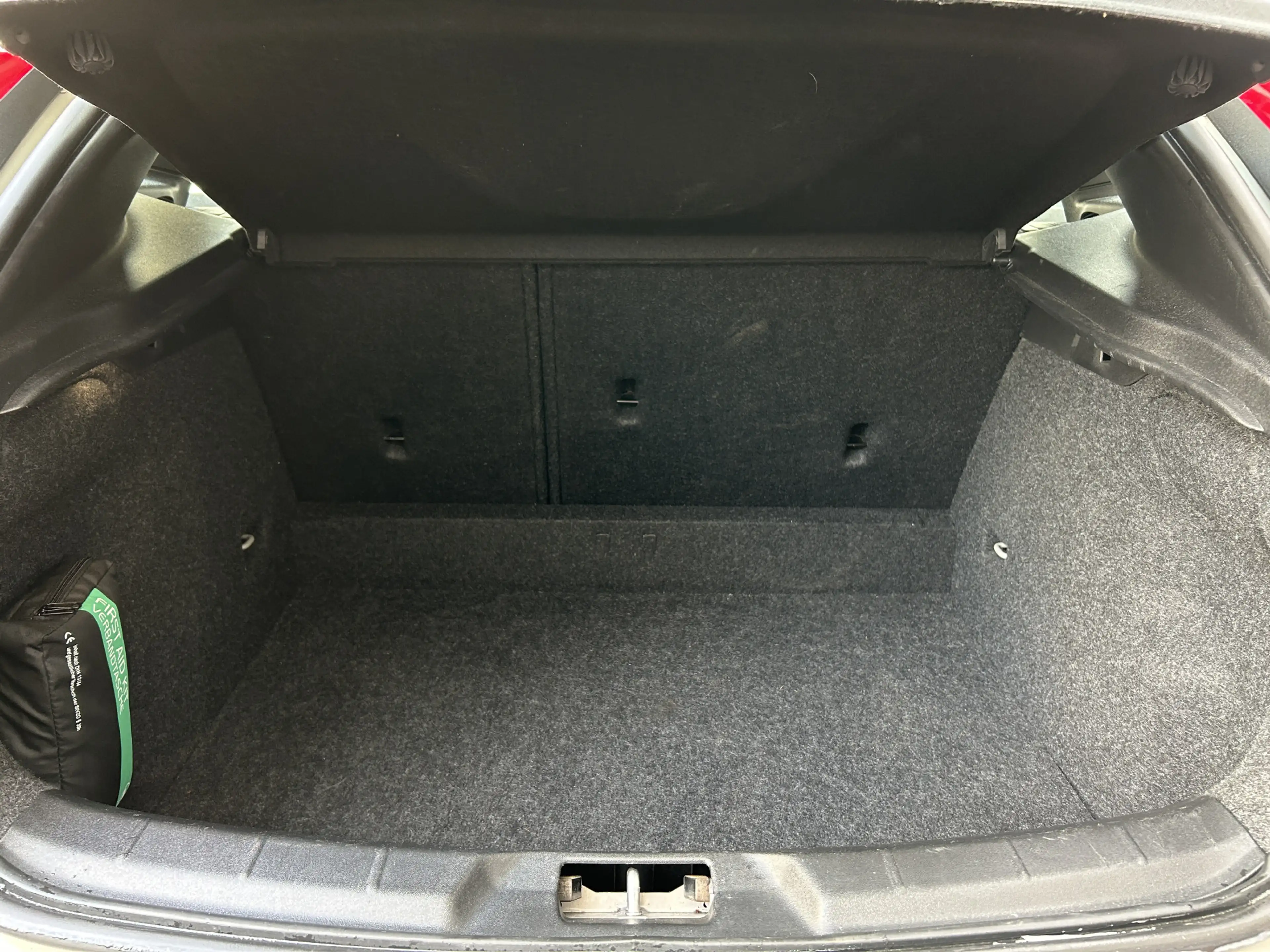 Volvo V40 1.5 T2 Nordic+ | Automaat | Stoelverwarming | Navi — photo 20