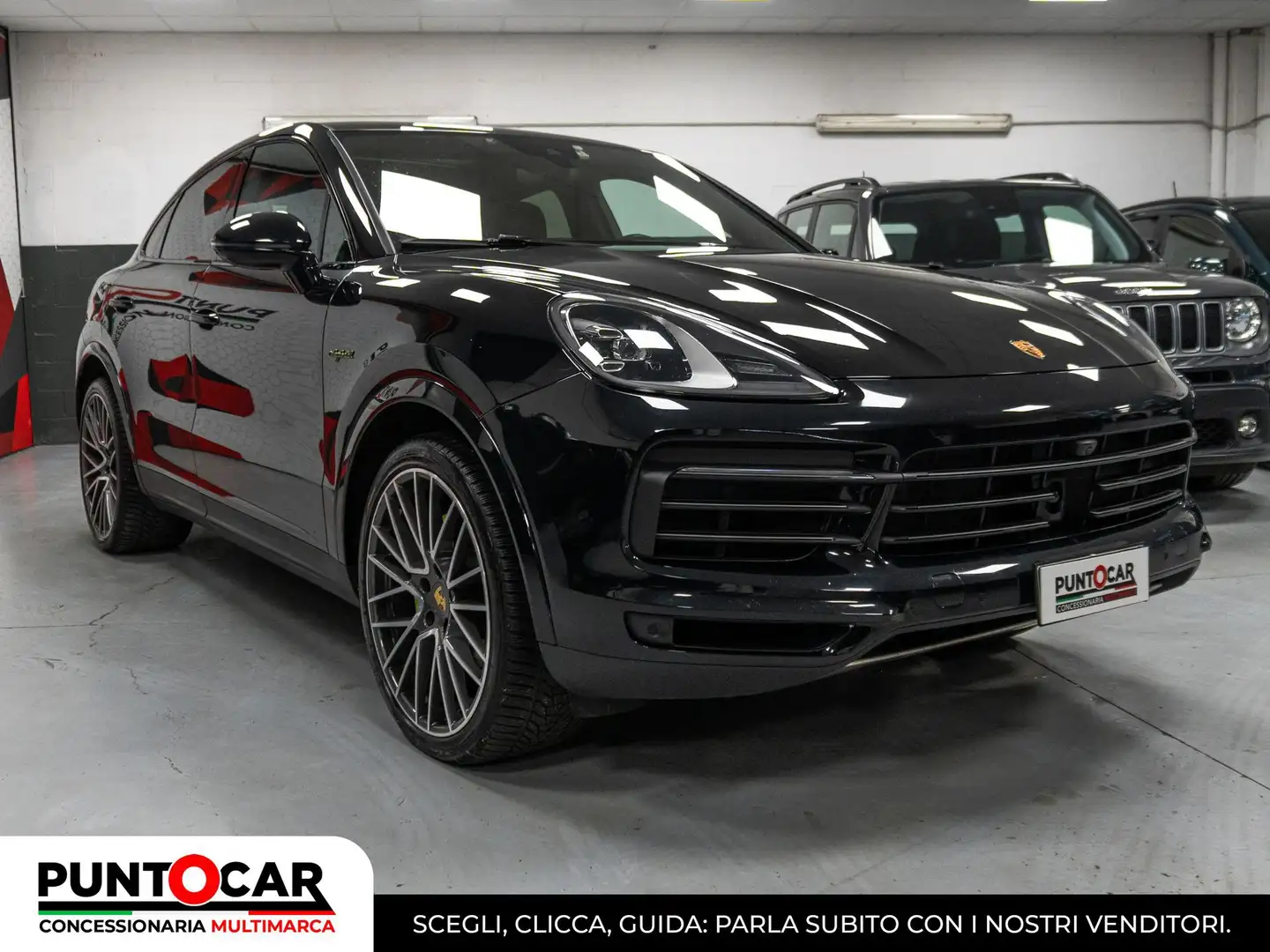 Porsche Cayenne 3.0 V6 E-Hybrid Platinum Edition Nero - 2