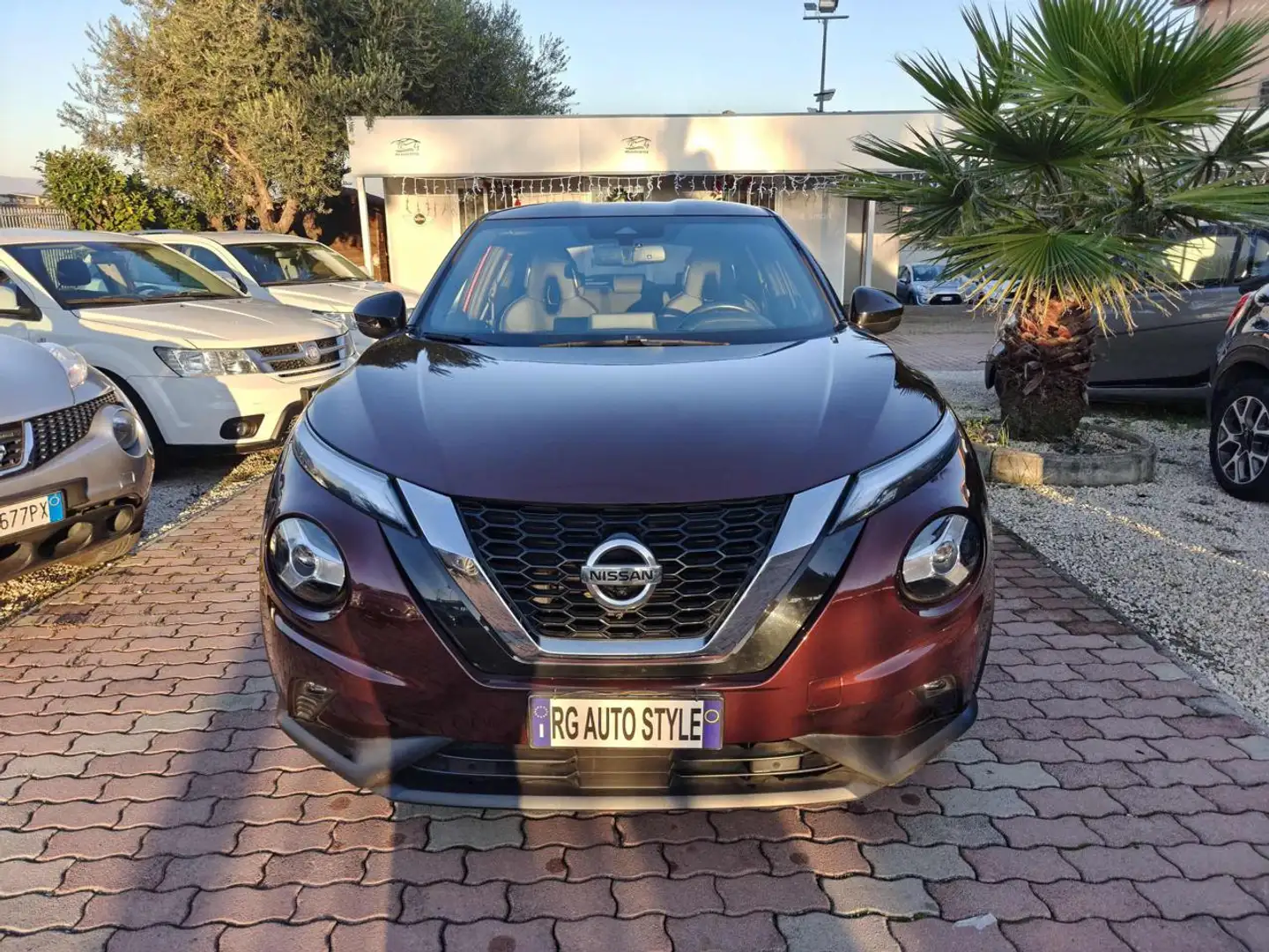 Nissan Juke 1.0 DIG-T 114 CV Tekna Rot - 2