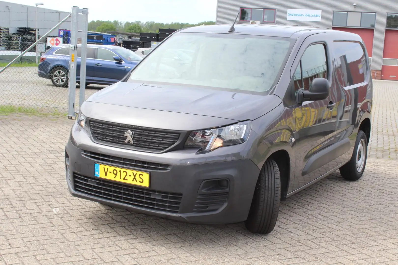 Peugeot Partner 1.6 BlueHDI Prolage LAGE km nap ,,airco BLUETOOTH Grijs - 2
