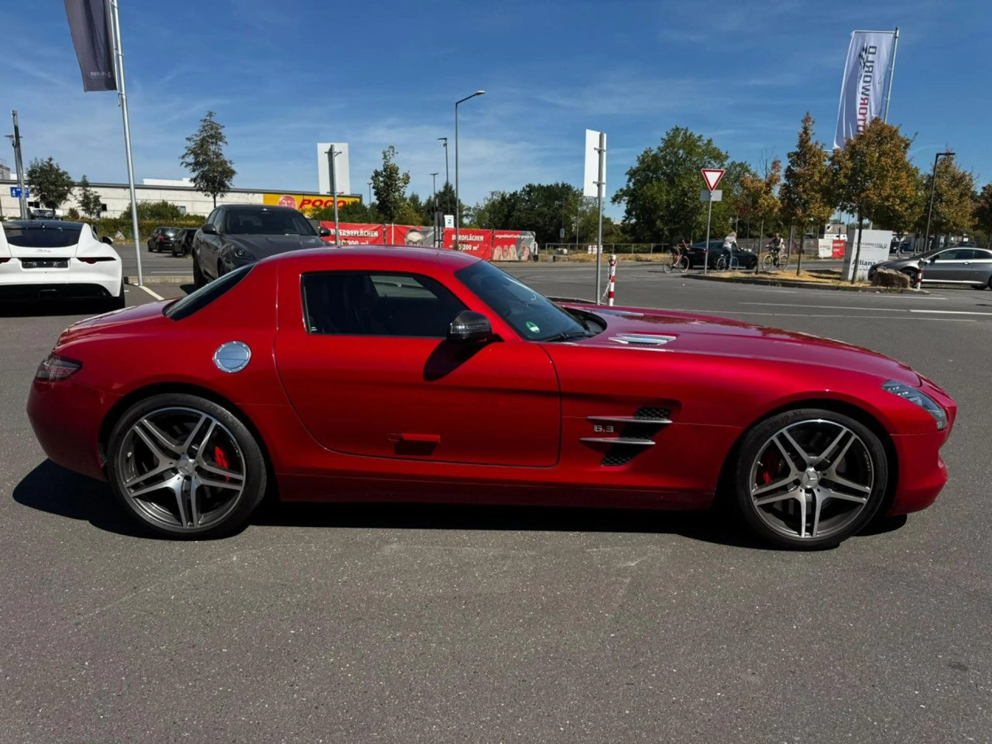 Mercedes-Benz SLK 55 AMG Mercedes-Benz SLS AMG 6.2 V8 Coupe — photo 5