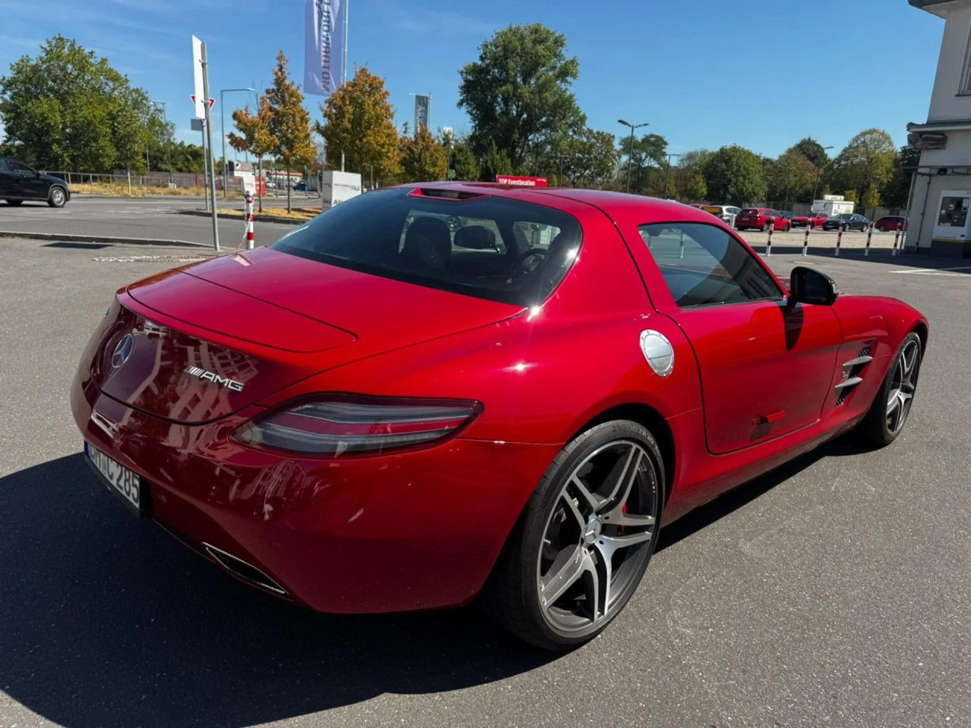 Mercedes-Benz SLK 55 AMG Mercedes-Benz SLS AMG 6.2 V8 Coupe — photo 7