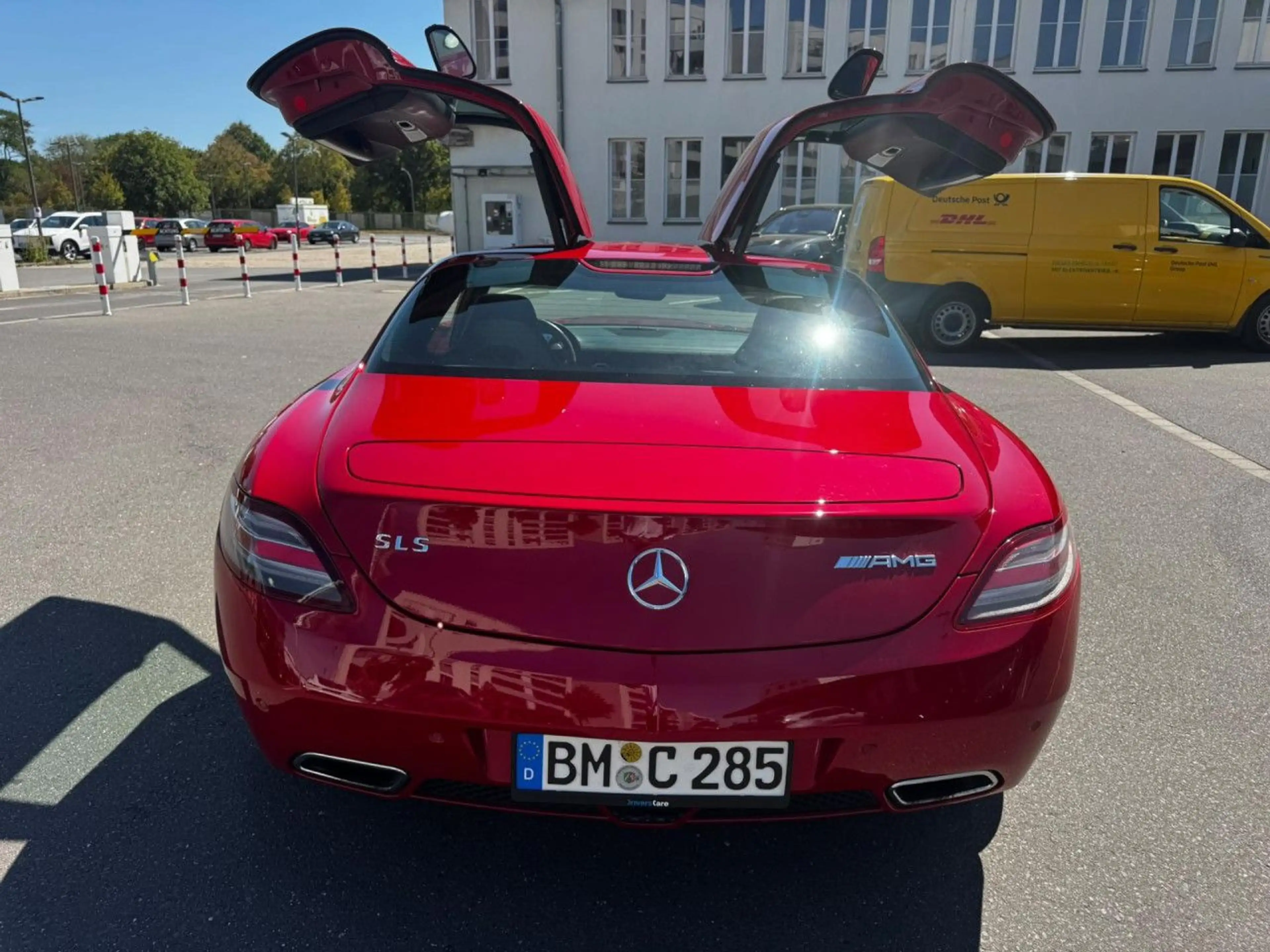 Mercedes-Benz SLK 55 AMG Mercedes-Benz SLS AMG 6.2 V8 Coupe — photo 9