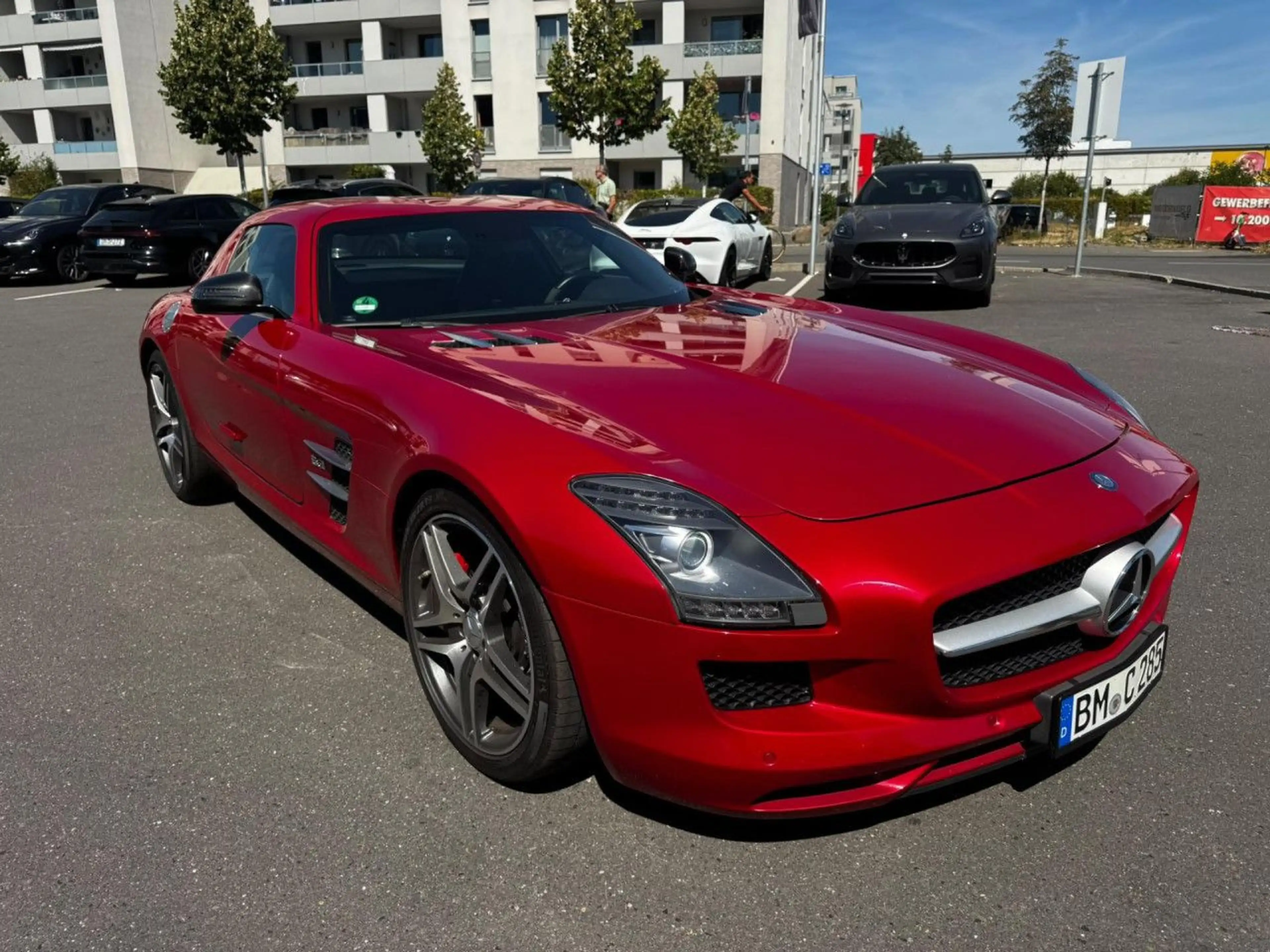 Mercedes-Benz SLK 55 AMG Mercedes-Benz SLS AMG 6.2 V8 Coupe — photo 4