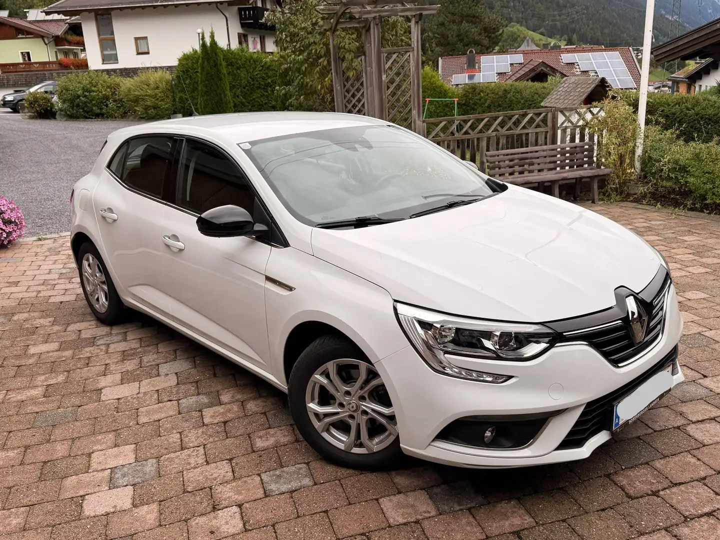 Renault Megane Mégane Limited TCe 100 PF Limited Weiß - 2