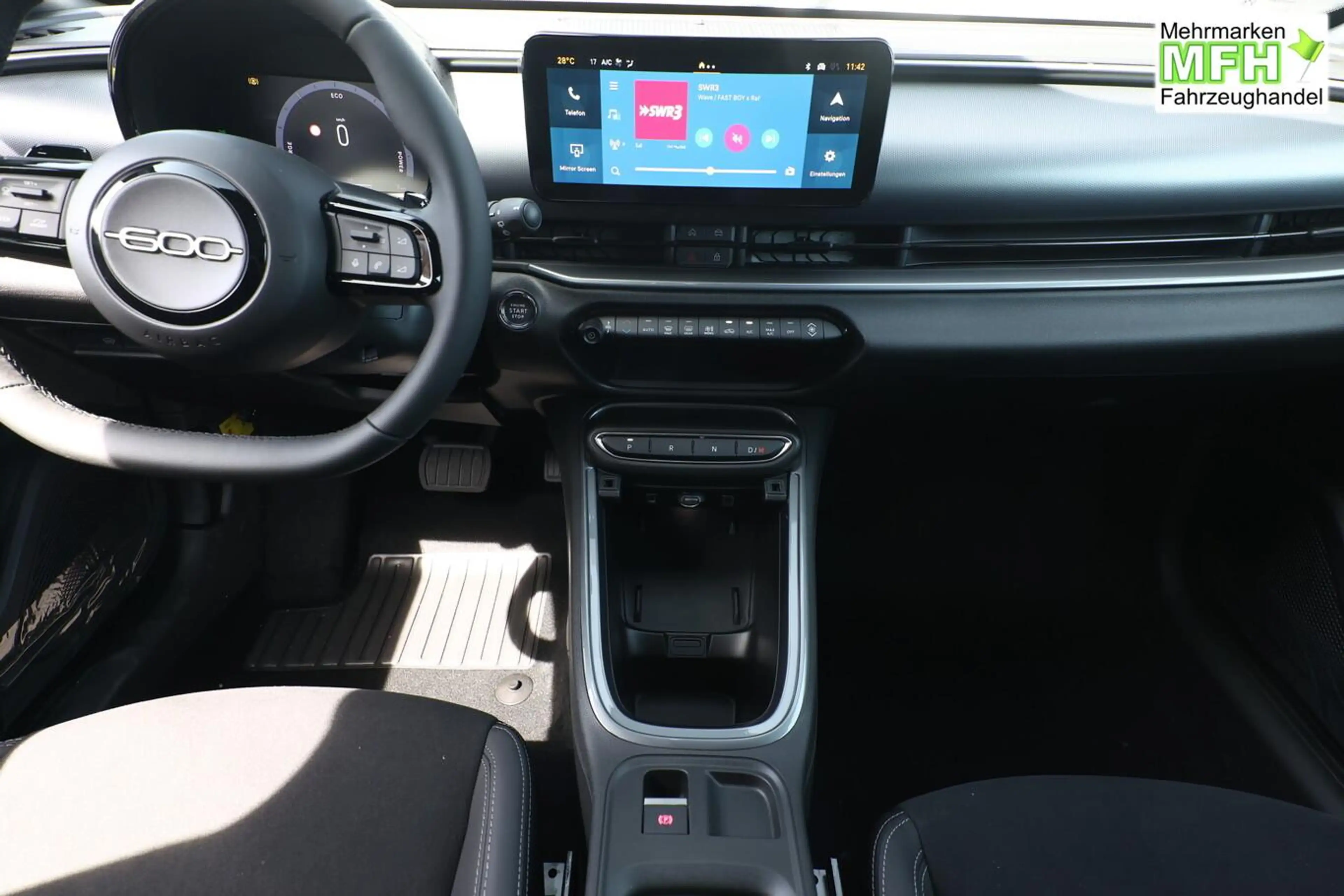Fiat 600 Sport Hybrid SHZ ACC Kam Keyl PDC PrivG Bi-C 10... — photo 7
