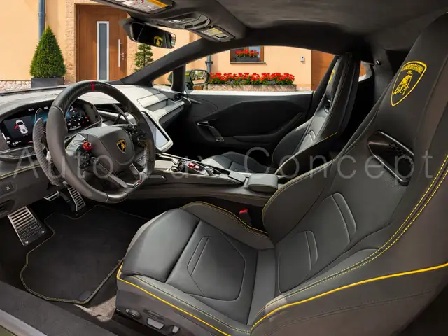 Lamborghini Temerario view 9