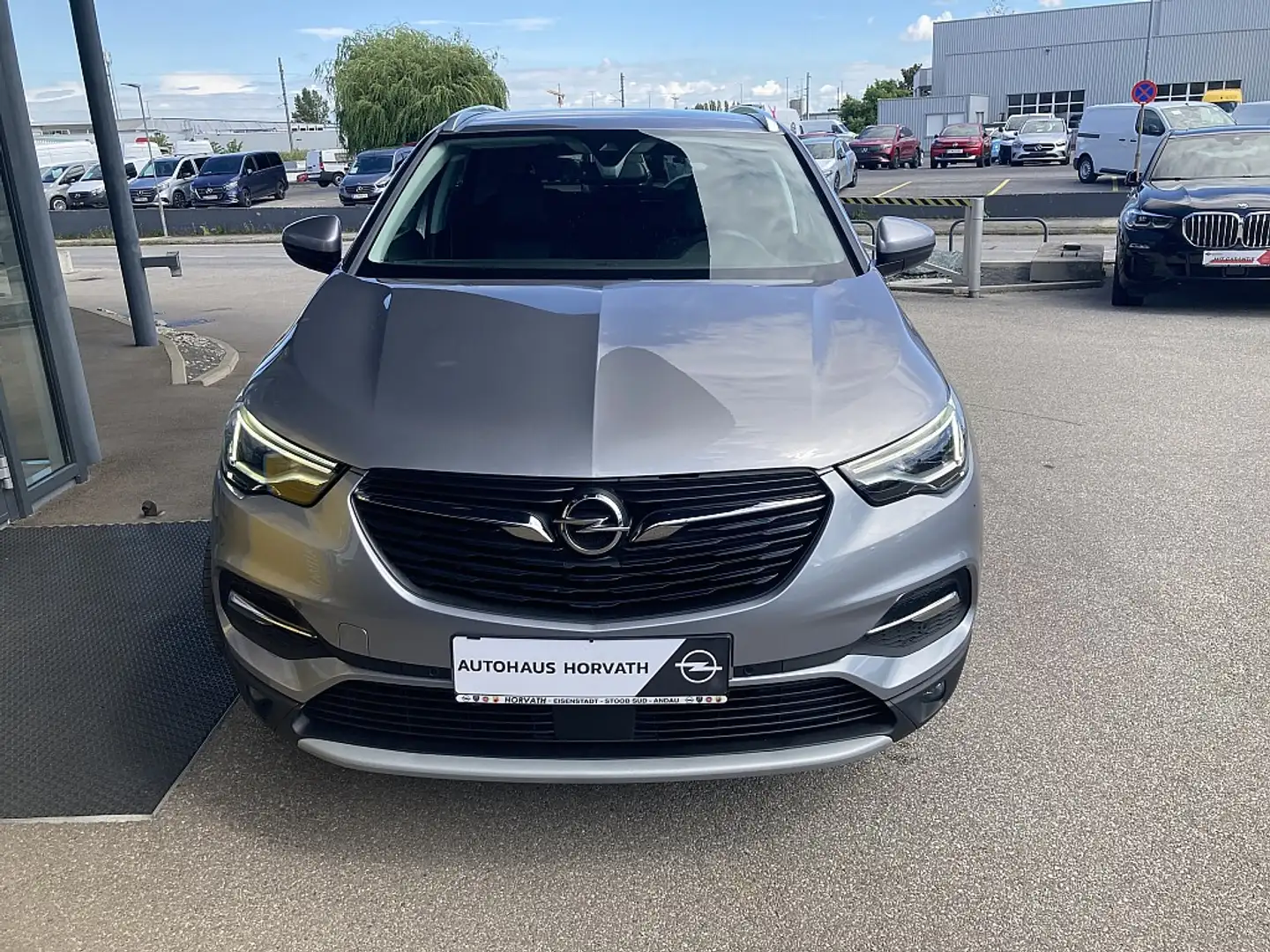 Opel Grandland X 1,2 Turbo Direct Injection Innovation Start/Stop Ezüst - 2