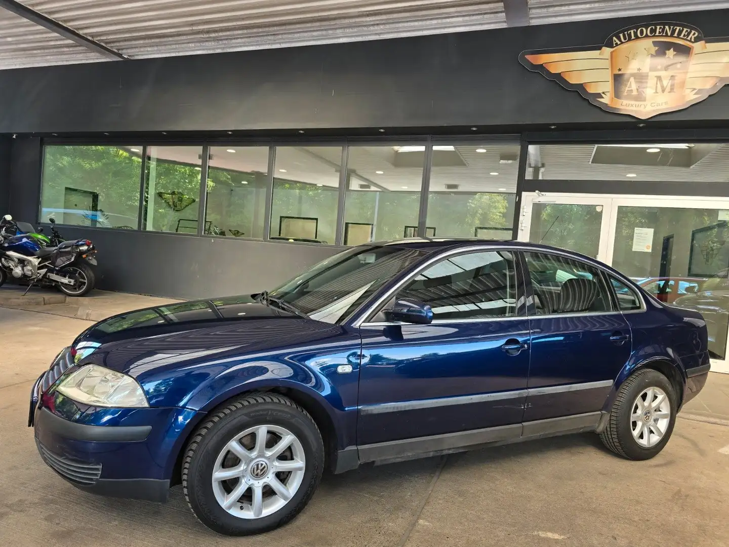 Volkswagen Passat Lim. Comfortline AUTOMATIK Albastru - 2