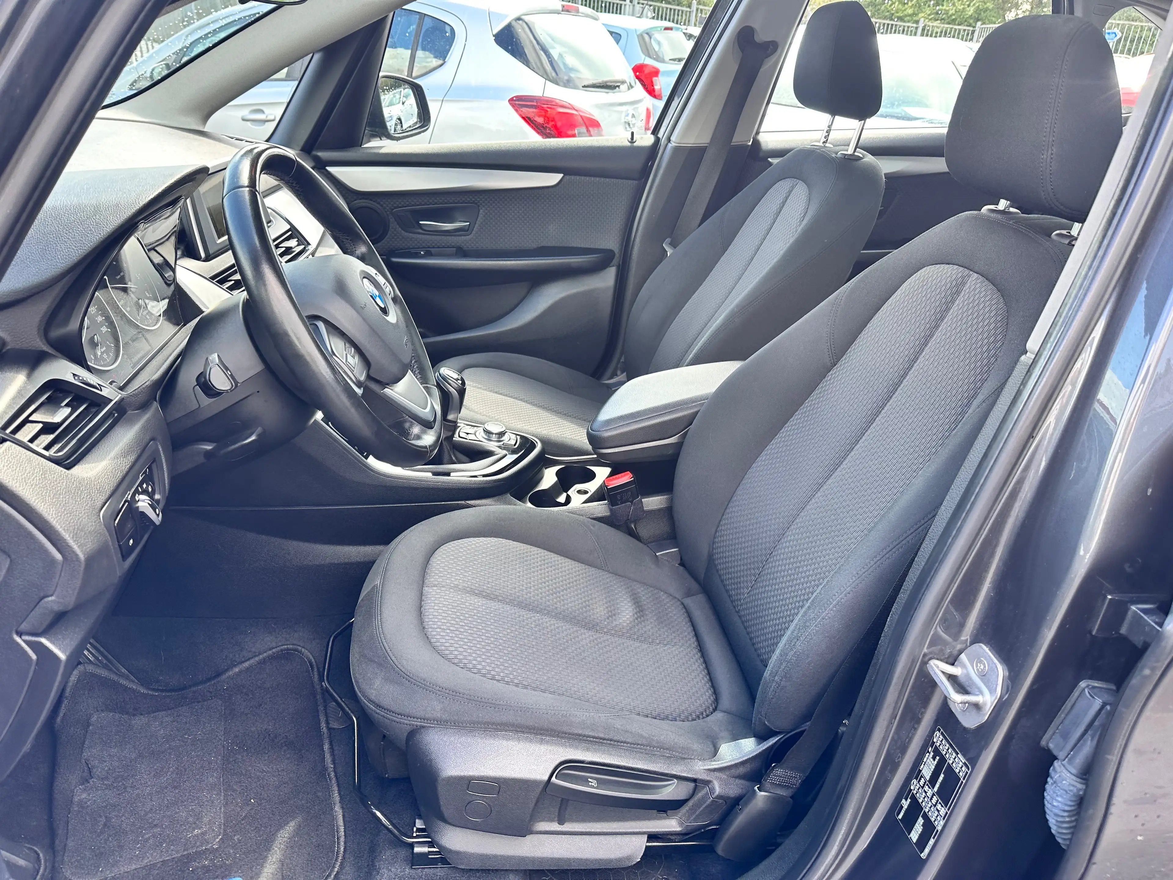 BMW 216 Active Tourer 216 d — photo 11