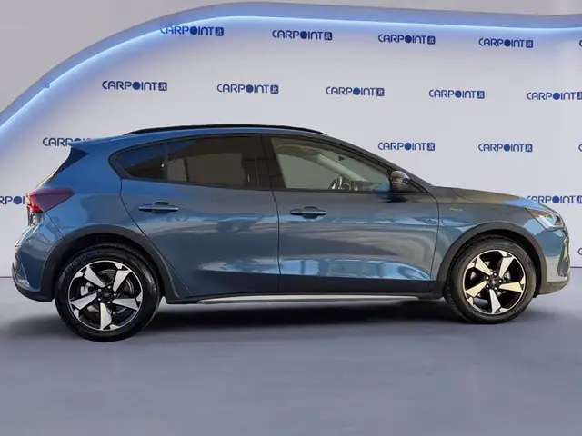 Ford Focus view 6