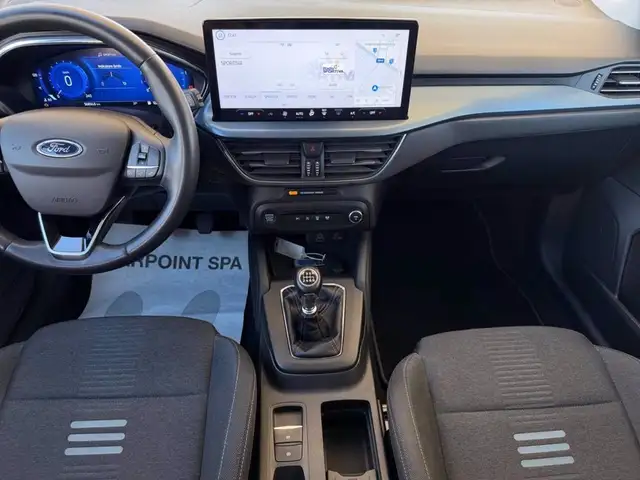 Ford Focus view 11