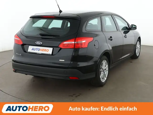 Ford Focus view 6