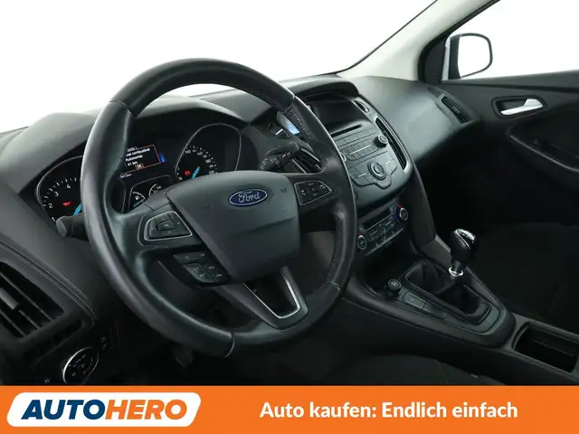 Ford Focus view 11