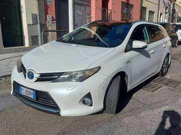 Auris II 2013 5p 1.8h Lounge