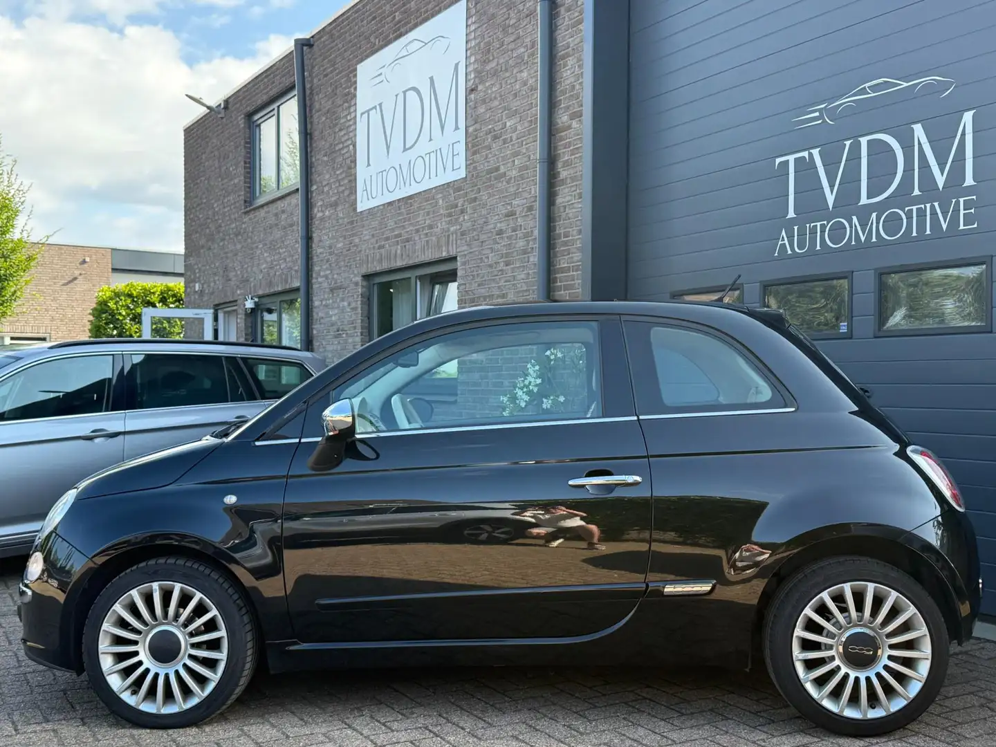 Fiat 500 1.2 Lounge|PANORAMADAK|AIRCO|NL AUTO Zwart - 2