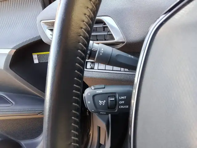 Peugeot 5008 view 15