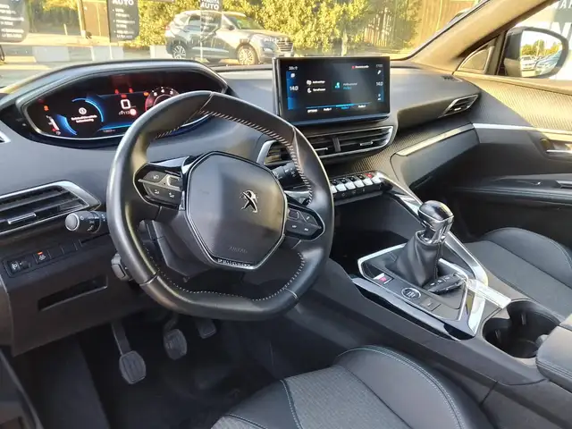 Peugeot 5008 view 7