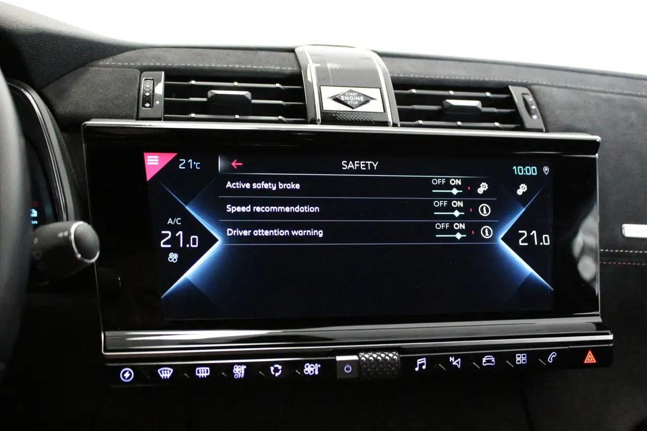 DS Automobiles DS 7 Crossback 2022 — фото 32