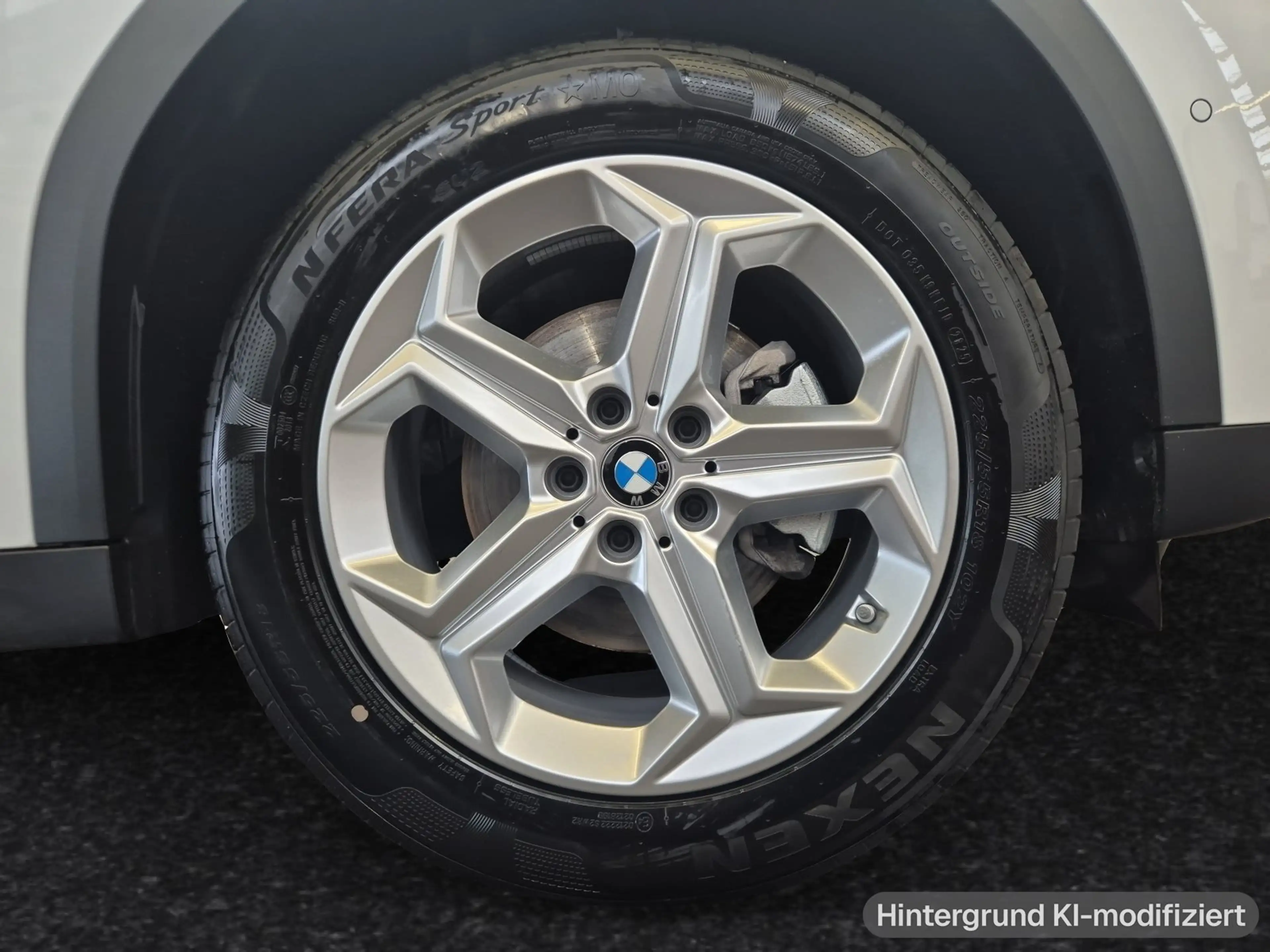 BMW X2 sDrive20d Panorama|Head-Up|18"LMR|DA&PA+ — photo 4