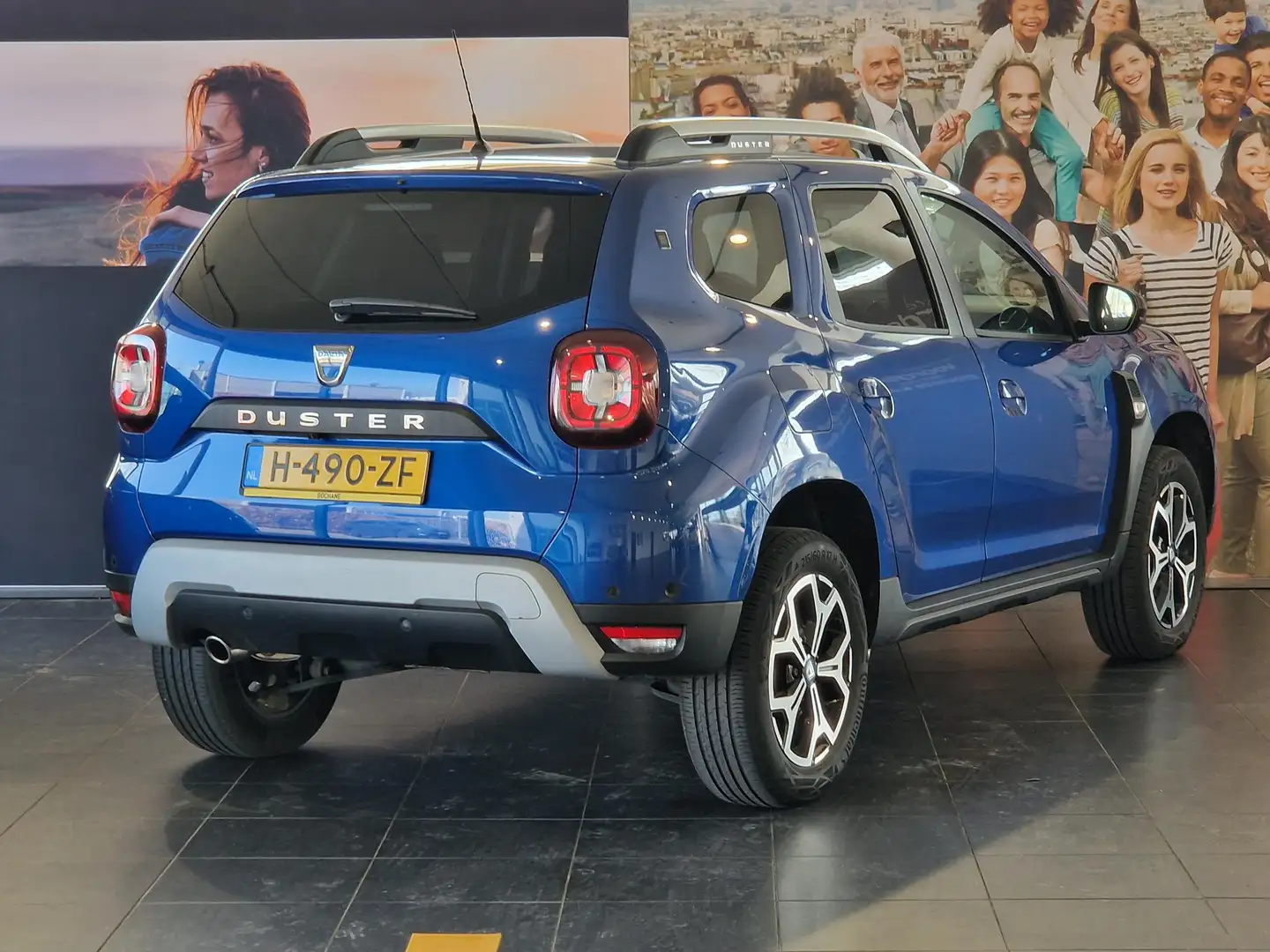 Dacia Duster 1.3 TCe Serie Limitee 15th Anniversary NAVIGATIE | Bleu - 2