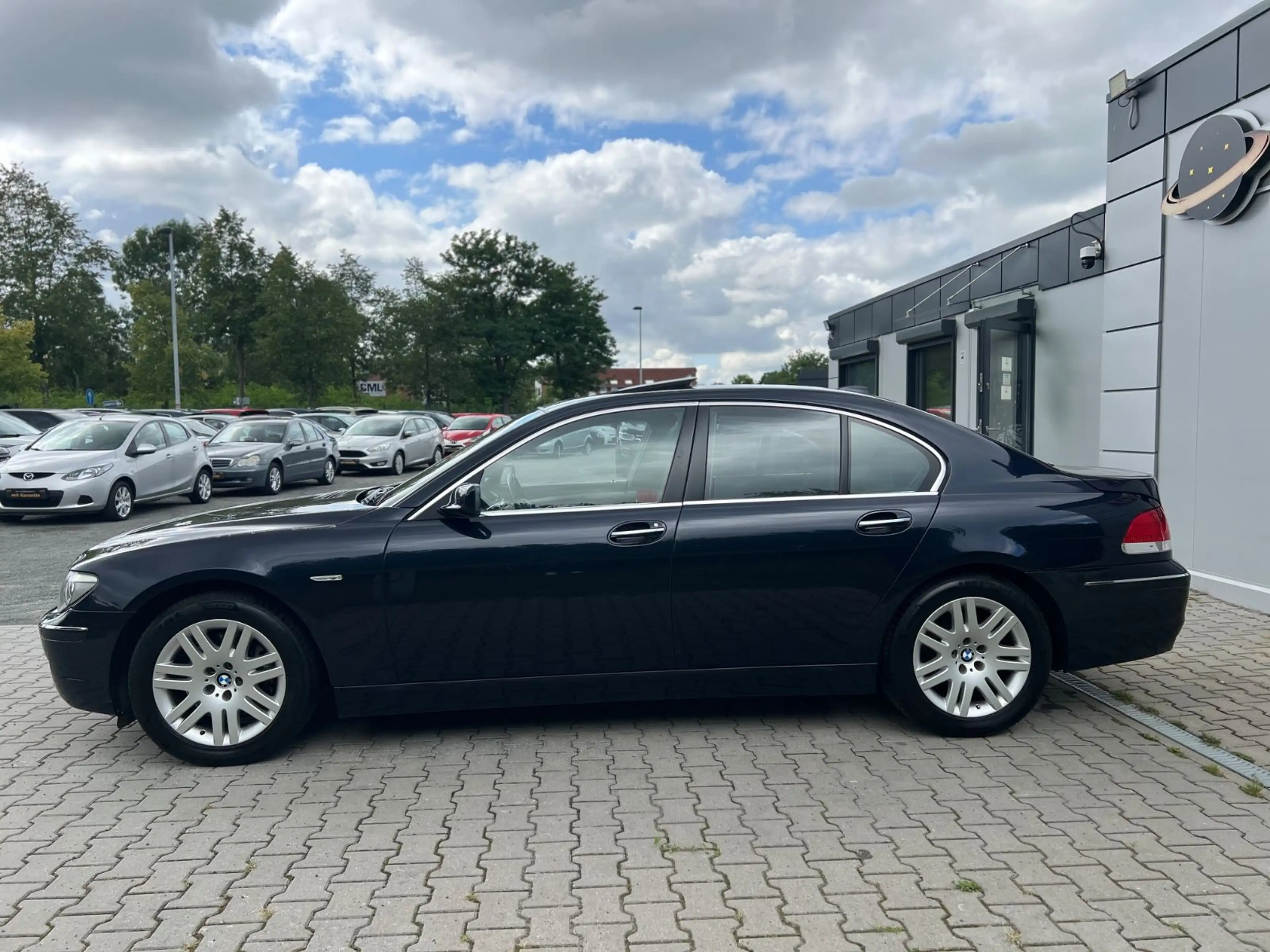 BMW 740 i*NAVI.PROF*XENON*EGSD*AHK*SOFT-CLOSE*VOLL* — photo 8