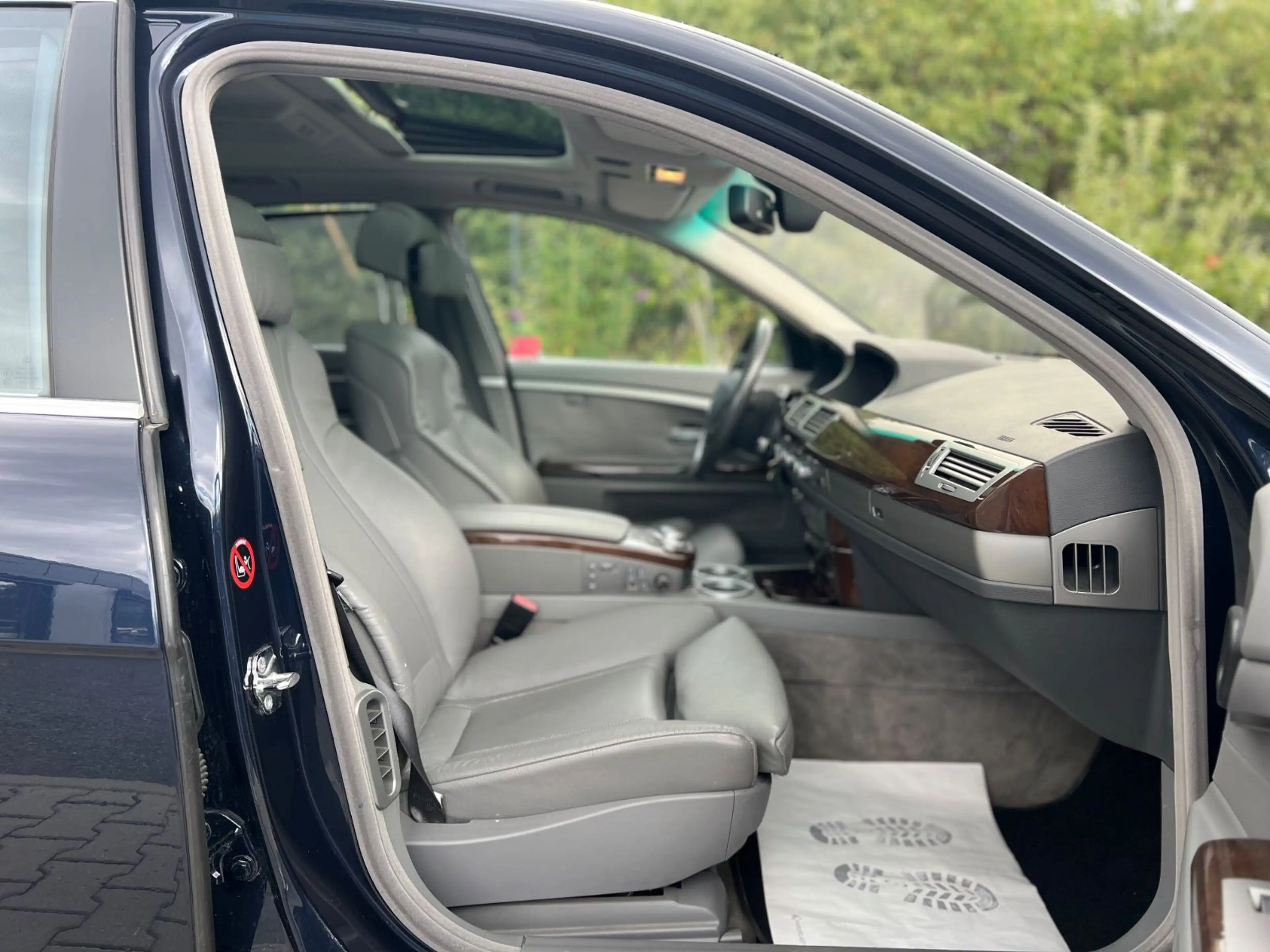 BMW 740 i*NAVI.PROF*XENON*EGSD*AHK*SOFT-CLOSE*VOLL* — photo 10