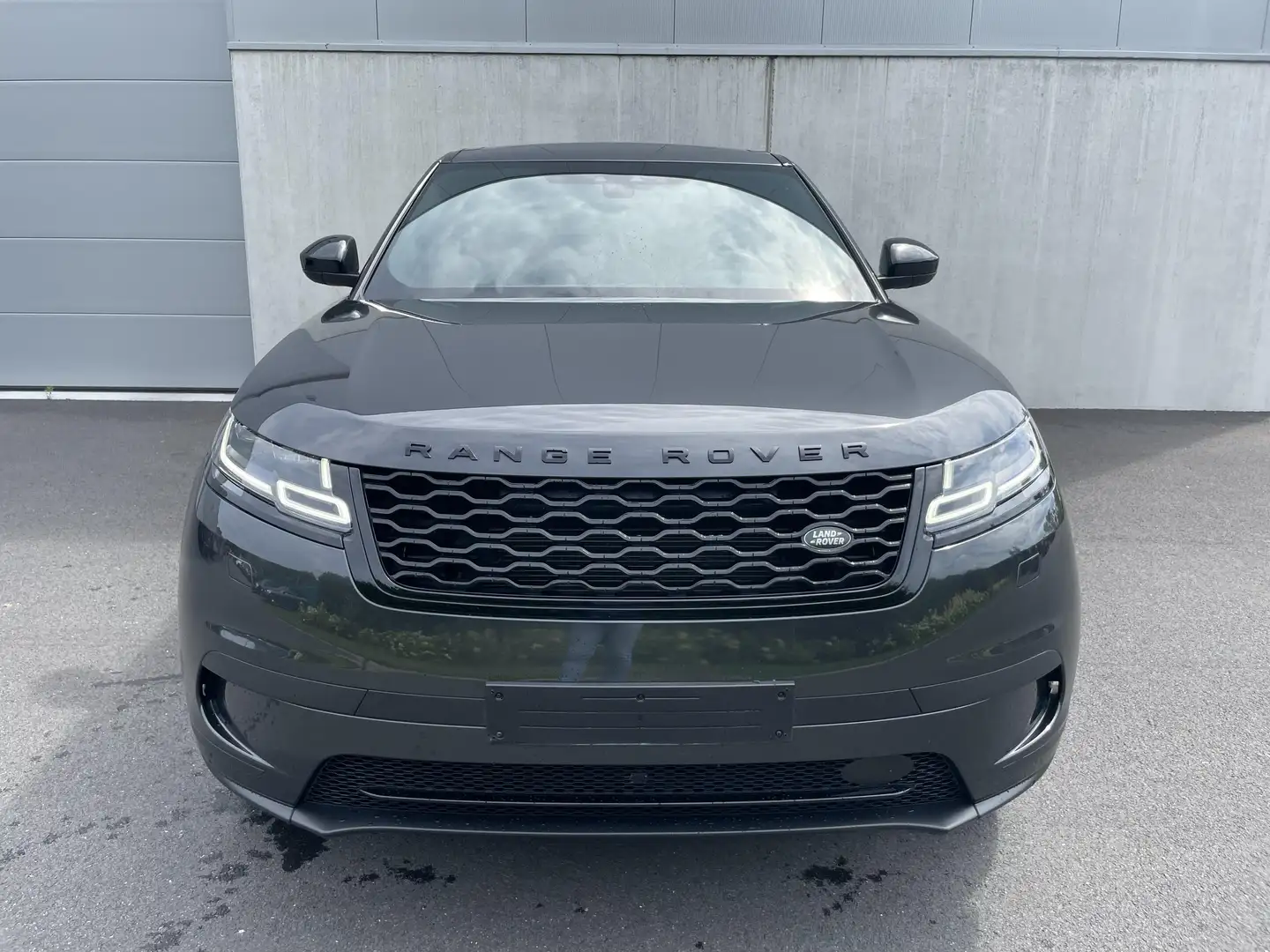 Land Rover Range Rover Velar P250 S AWD Gris - 2