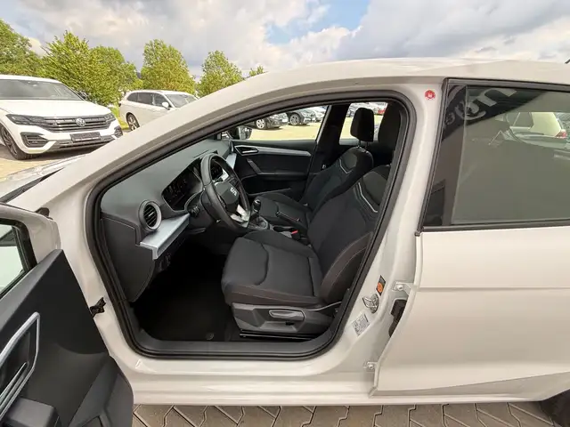 Seat Ibiza view 6