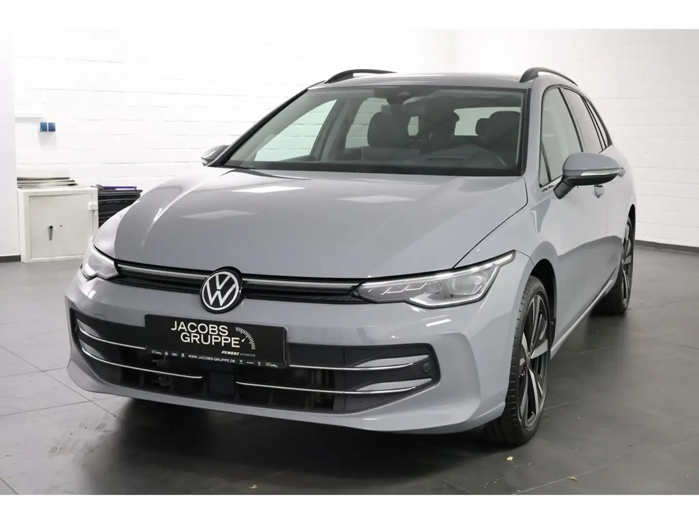 Volkswagen Golf VIII Variant 1.5 eTSI Style DSG,Navi,Mat Grau - 2