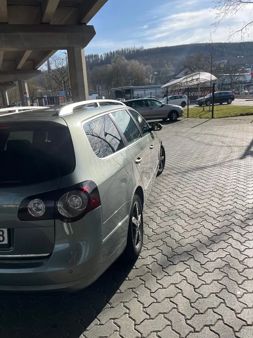 Volkswagen Passat Variant 2.0 TDI DPF DSG Highline - 2